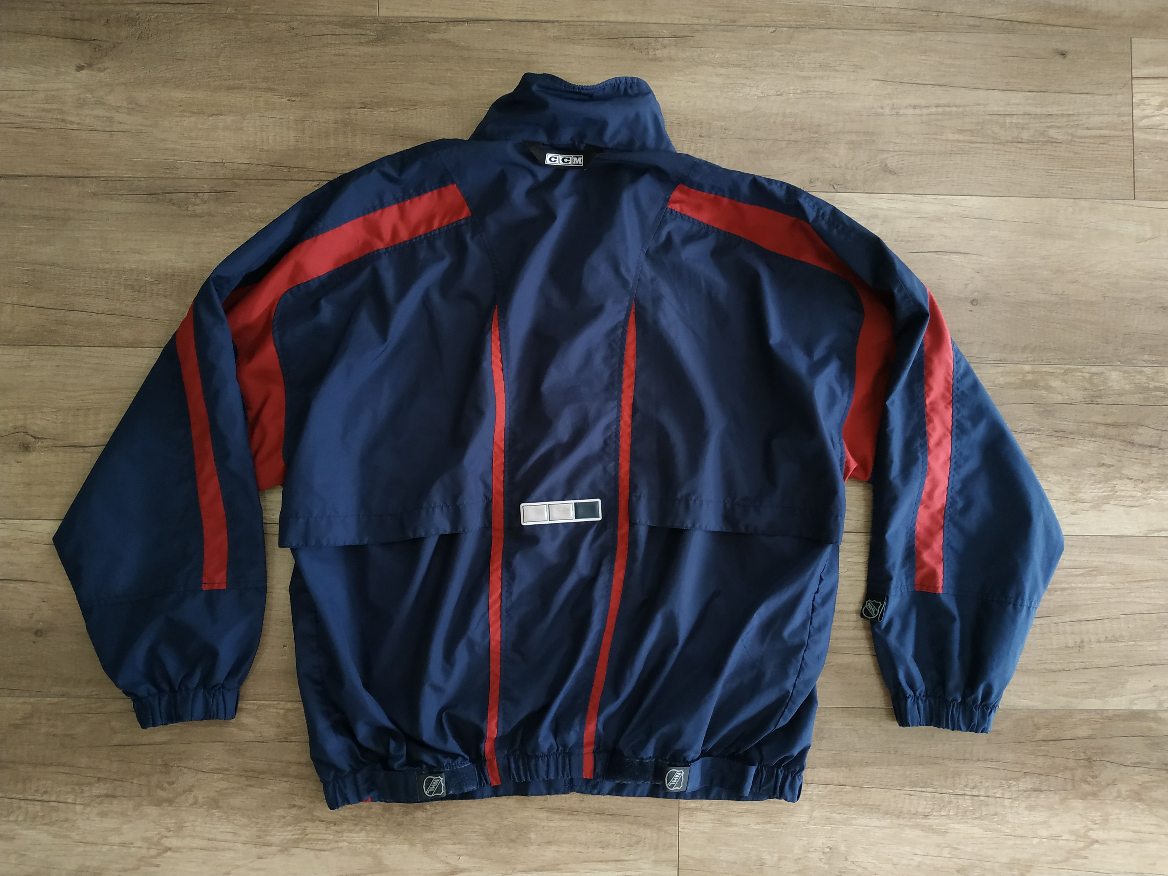 Ccm CCM NHL Atlanta Men's Vintage Full Zip Hockey Jacket, s. XL Size US XL / EU 56 / 4 - 6 Thumbnail