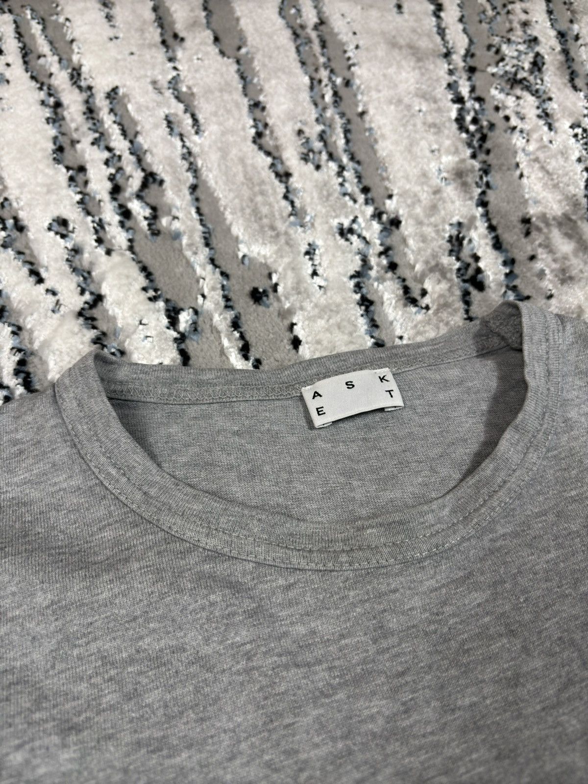 Asket Asket longsleeve t shirt Basic blank casual old money Size US M / EU 48-50 / 2 - 2 Thumbnail