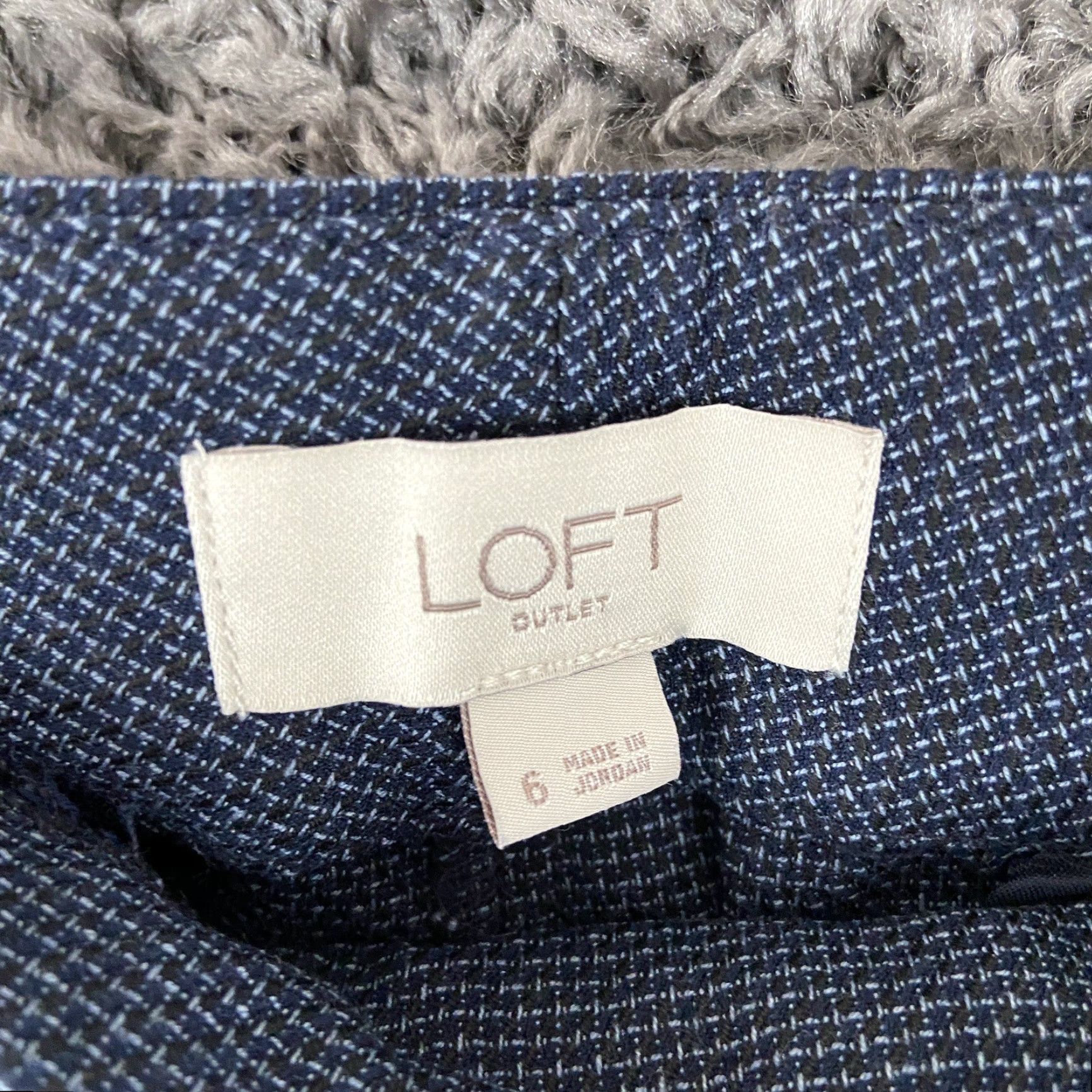 Loft LOFT Dress Pants Women 6 Blue Tweed Plaid Pockets Vintage? (no) – LOFT Outlet Original Dress Trouser Pants, Plaid, Blue, Women, Size 6 Size 28" / US 6 / IT 42 - 6 Thumbnail