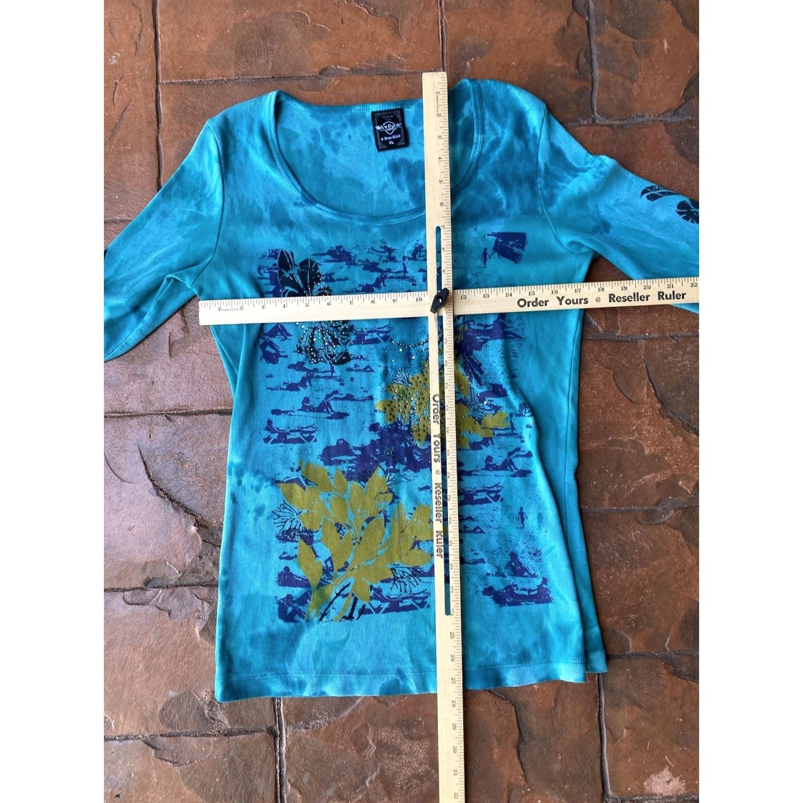 Vintage VINTAGE Sledge USA Rhinestone Top T-Shirt XL Blue Tie Dye Grunge Y2K Women Size XL / US 12-14 / IT 48-50 - 4 Thumbnail