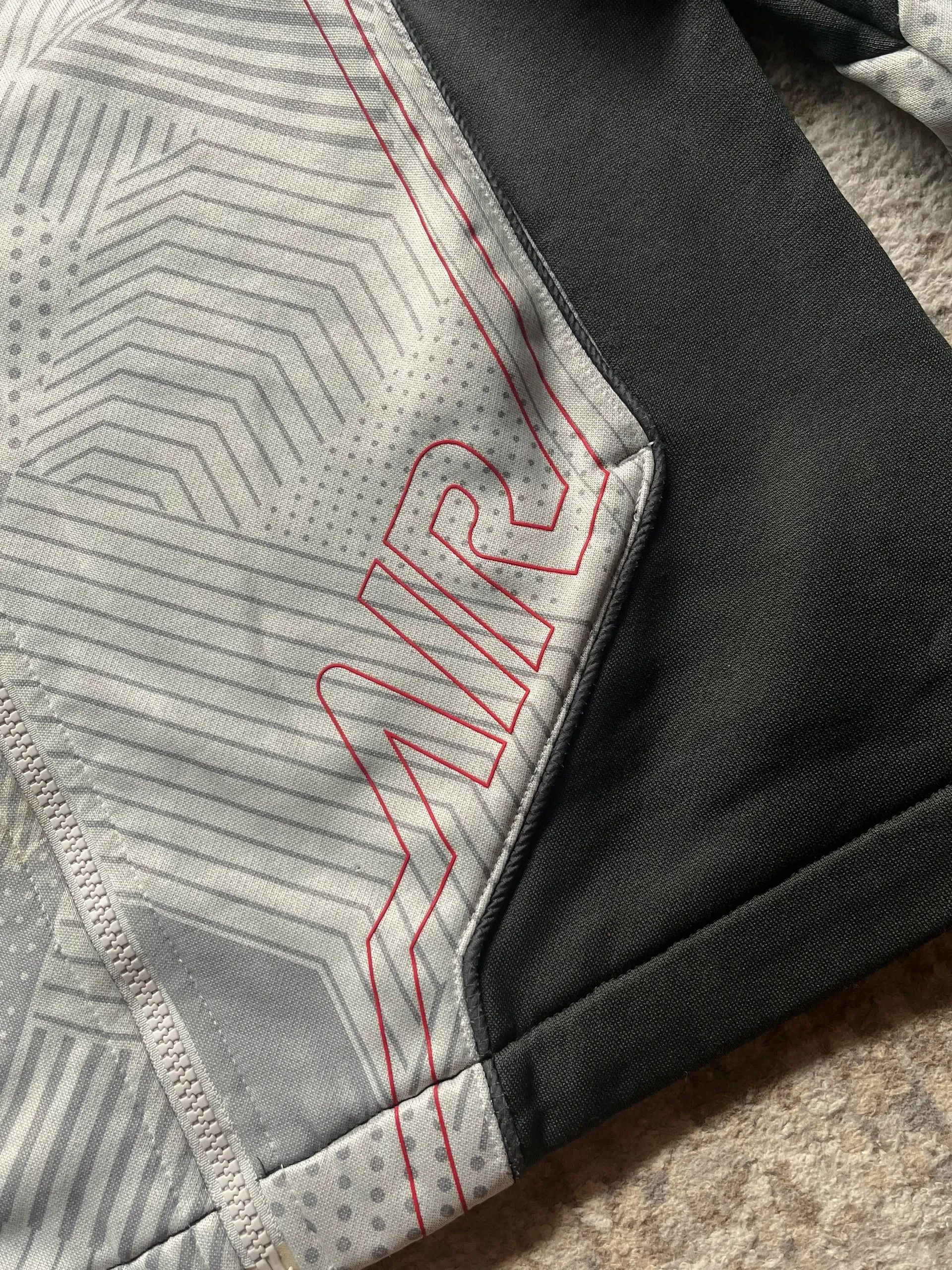 Nike Nike Air Sz S Track Jacket Rare 2008 Size US S / EU 44-46 / 1 - 13 Thumbnail