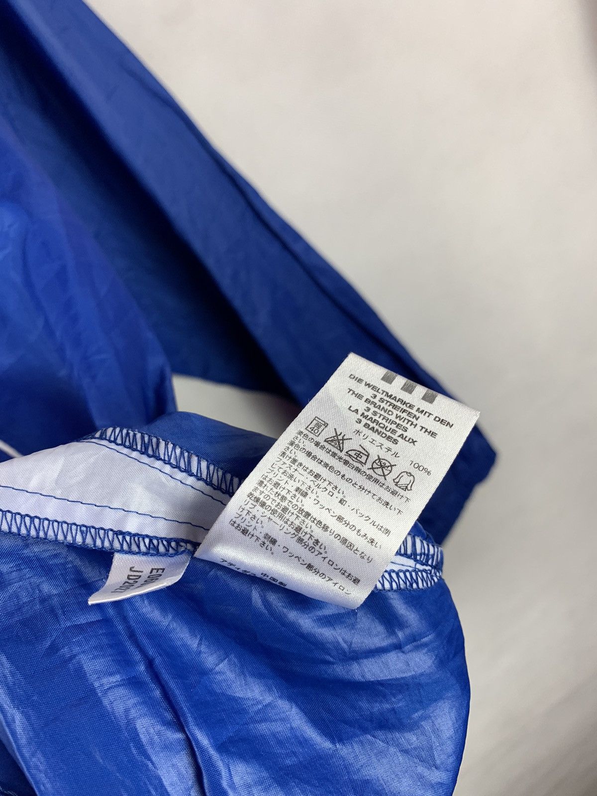 Adidas Steals! Vintage Adidas Biglogo Pullover Light Windbreaker Size US S / EU 44-46 / 1 - 11 Thumbnail