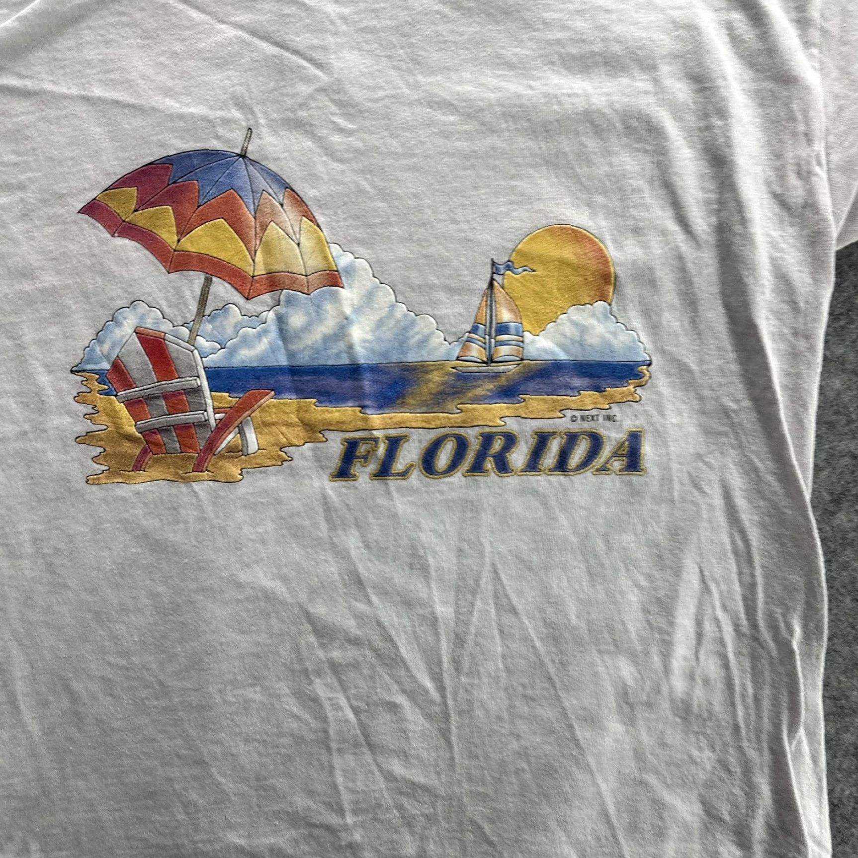 Vintage VINTAGE Oneita Florida Shirt Beach Umbrella Sailboat Graphic 90s USA Women’s Medium White T-Shirt Adult Womens Size M / US 6-8 / IT 42-44 - 4 Thumbnail