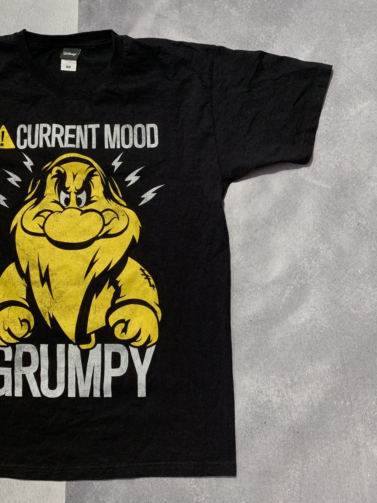 Vintage Vintage Y2K Dwarf humor tee big logo style size M Size US M / EU 48-50 / 2 - 3 Thumbnail