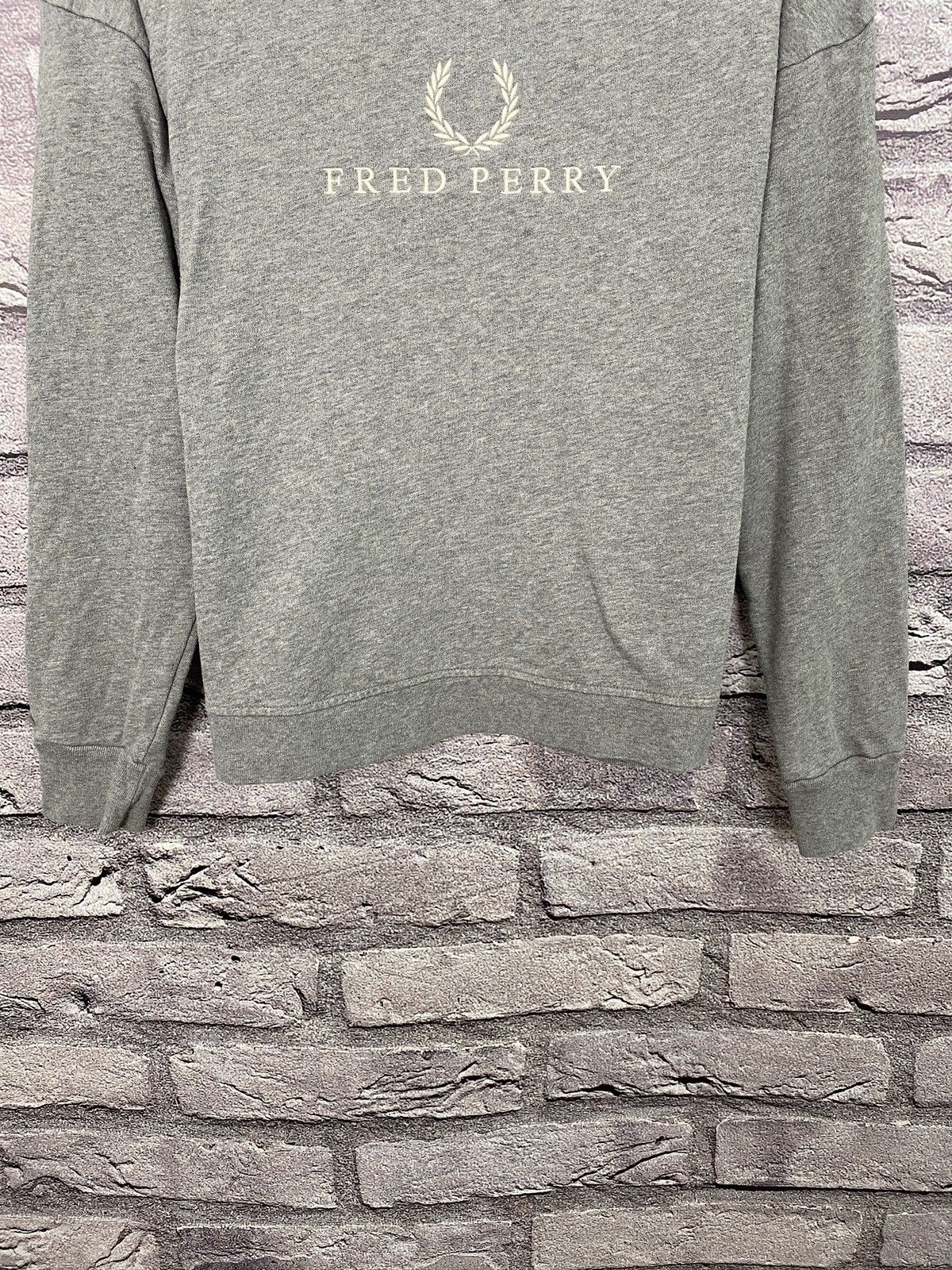 Fred Perry Vintage sweatshirt Fred Perry big logo y2k sweater Size US S / EU 44-46 / 1 - 2 Thumbnail