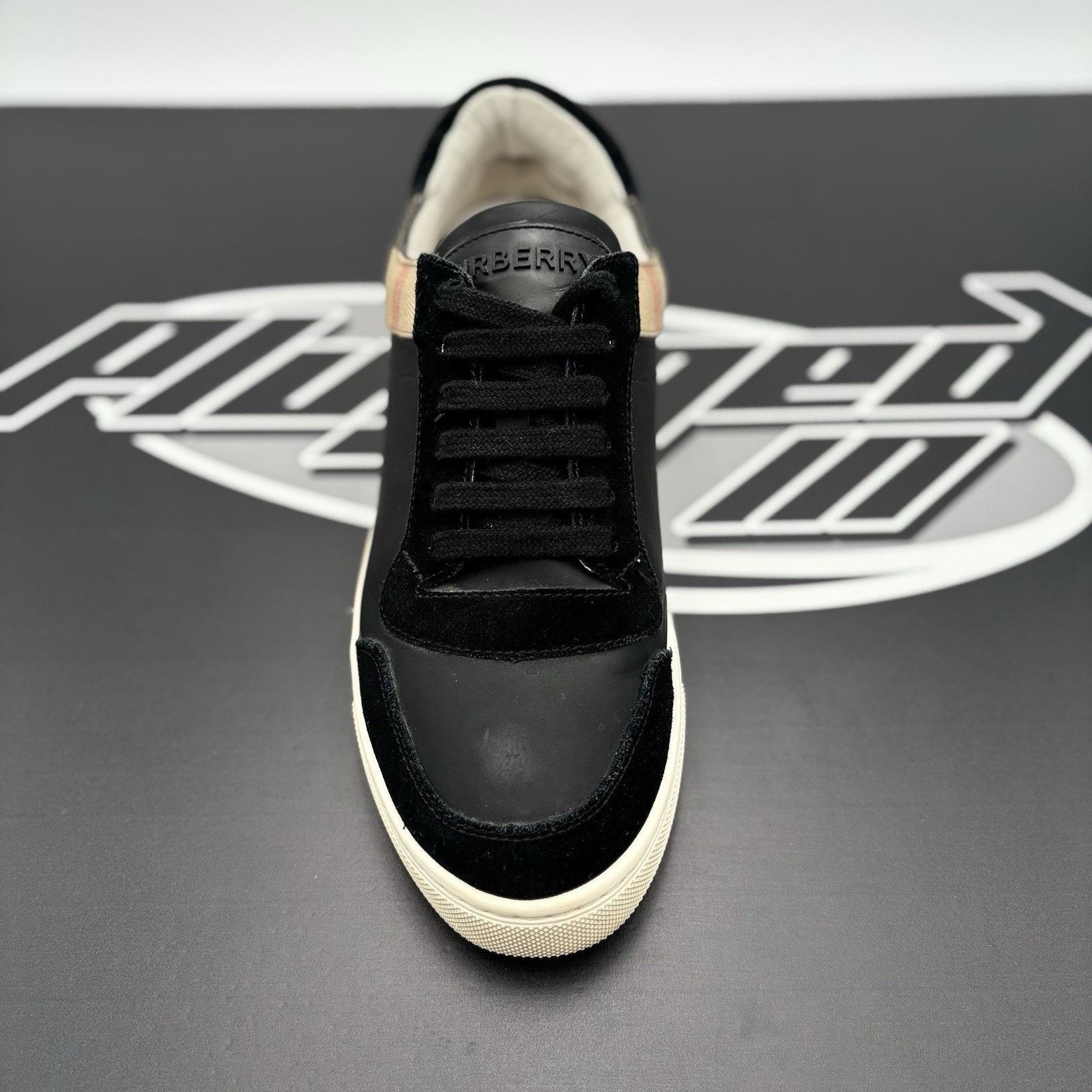 Burberry Burberry House Check ' Black Archive Beige White ' | GREAT! Size US 9 / EU 42 - 5 Thumbnail