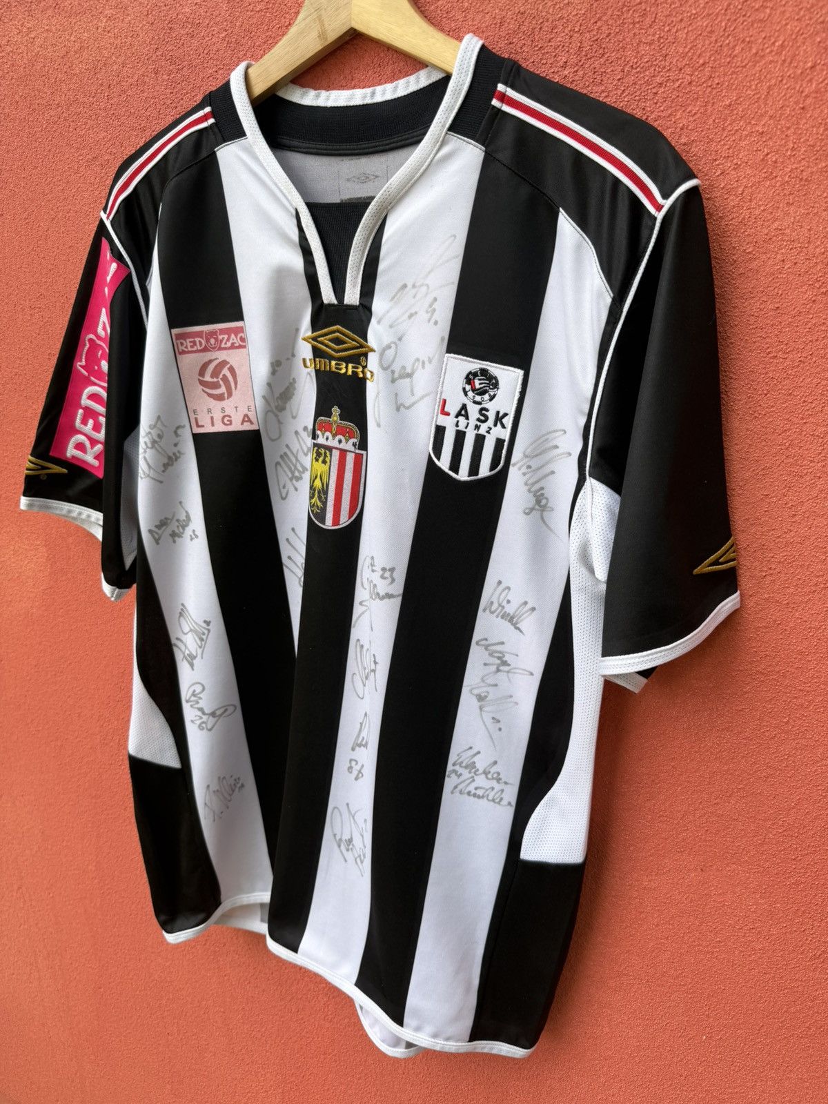 Umbro Matchworn Lask Linz Football Club (Vastic 9) Size US L / EU 52-54 / 3 - 2 Thumbnail