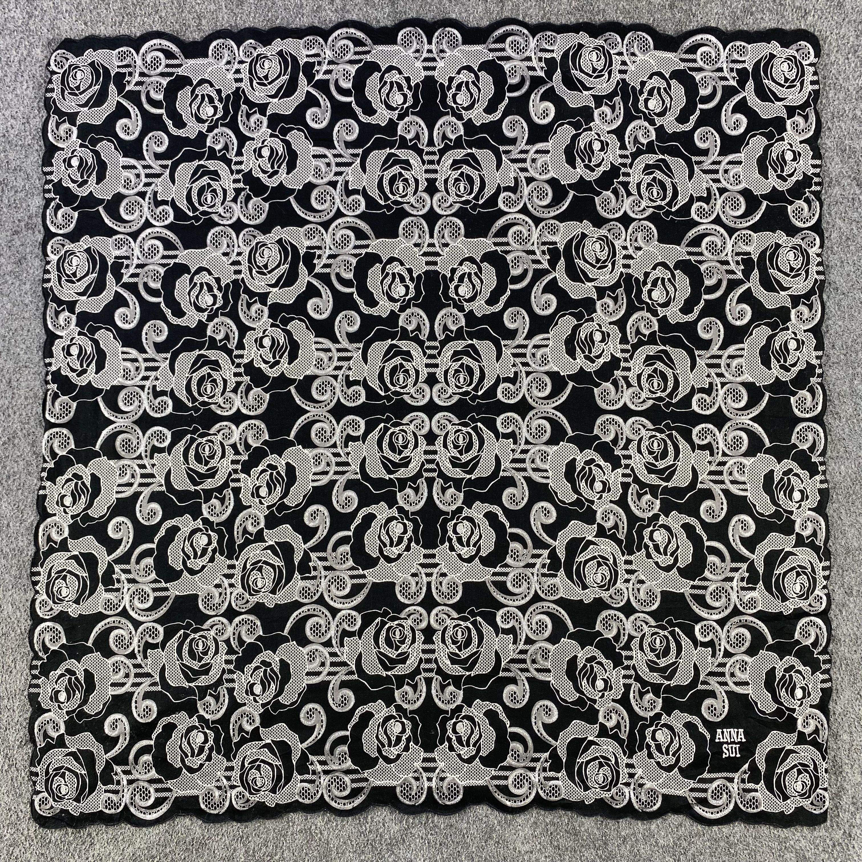 Anna Sui × Vintage Anna Sui Handkerchief/Neckerchief/Bandana HC760 Size ONE SIZE - 1 Thumbnail