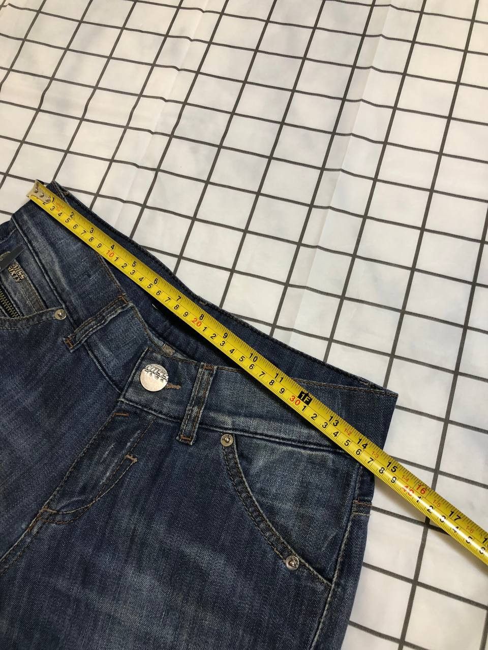 Miss Sixty Miss Sixty Distressed Denim Jeans Y2K Hype Streetwear Style Size 25" / US 0 / IT 36 - 11 Thumbnail