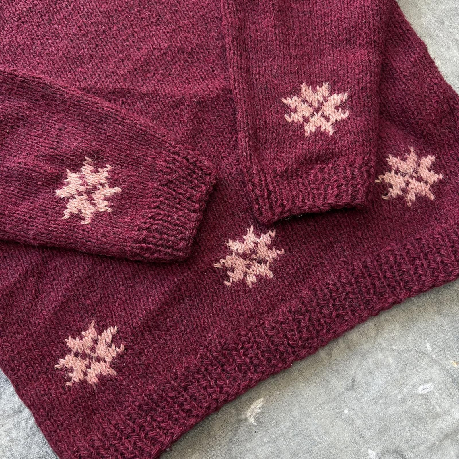 Vintage Vintage 60s Wool Burgundy Snowflakes Handmade Knit Sweater Size US M / EU 48-50 / 2 - 3 Thumbnail