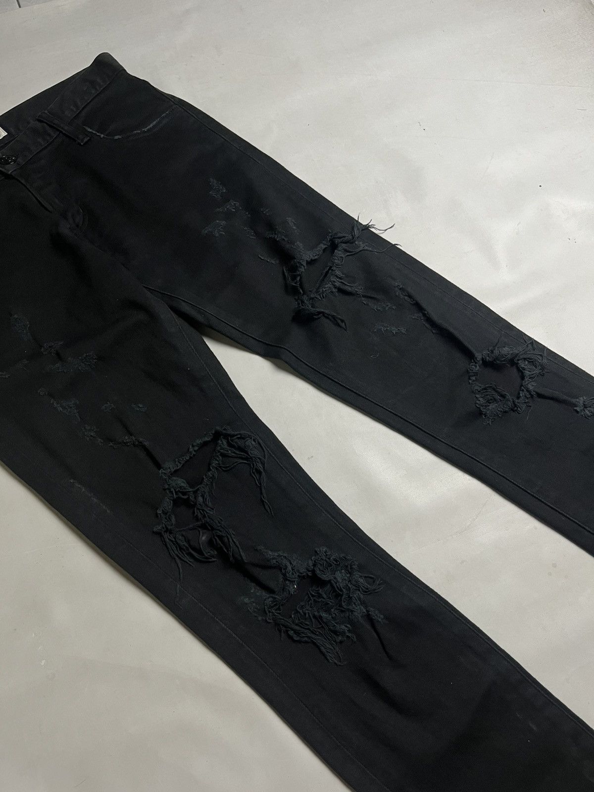 Fragment Design × Vanquish 📦HOT📦Vanquish distress denim full black / vkei / biker style Size US 28 / EU 44 - 4 Thumbnail