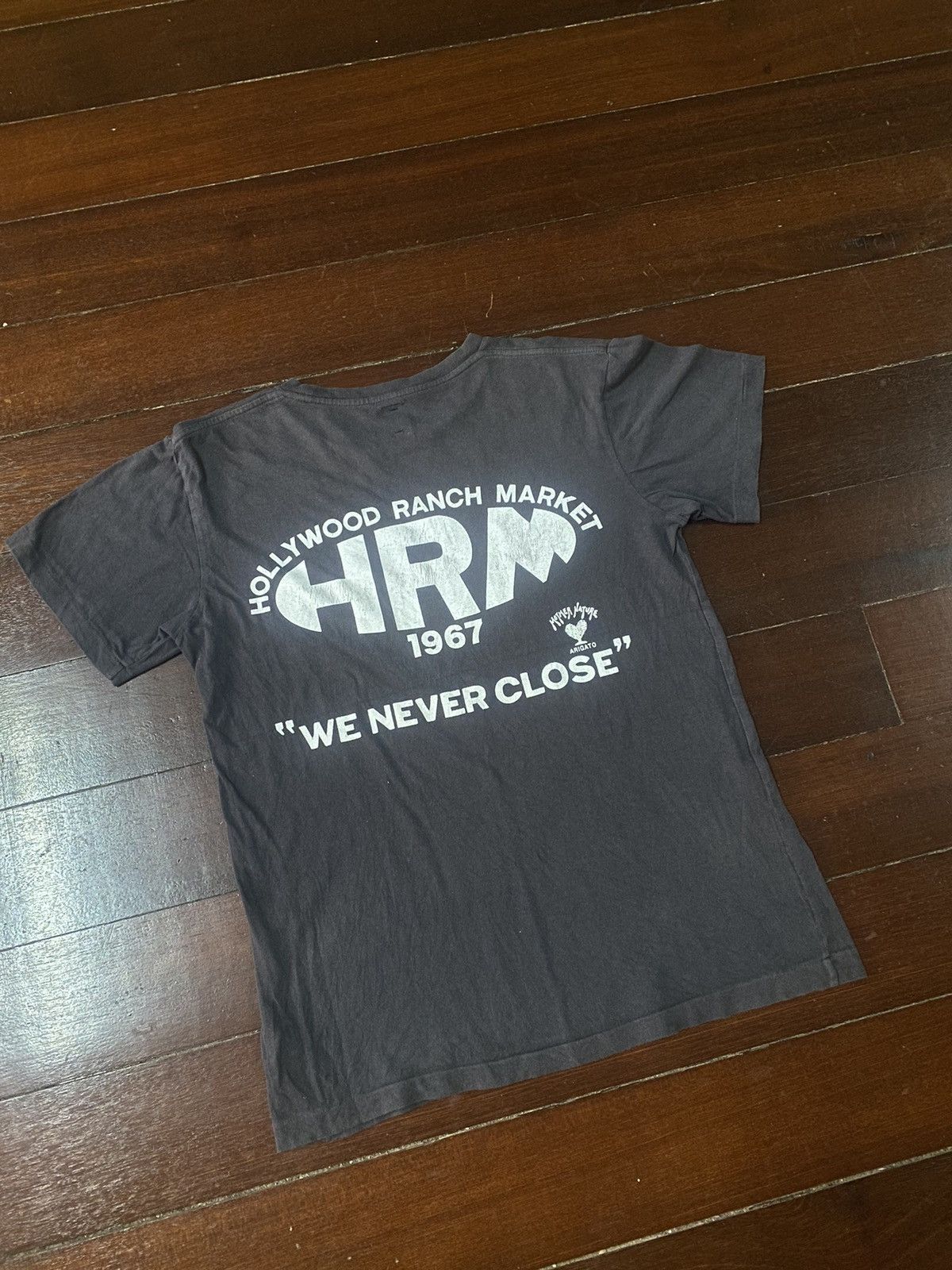 Blue Blue Japan Rare HR MARKET we never close Spell Out Japan Shirt Size US M / EU 48-50 / 2 - 2 Thumbnail