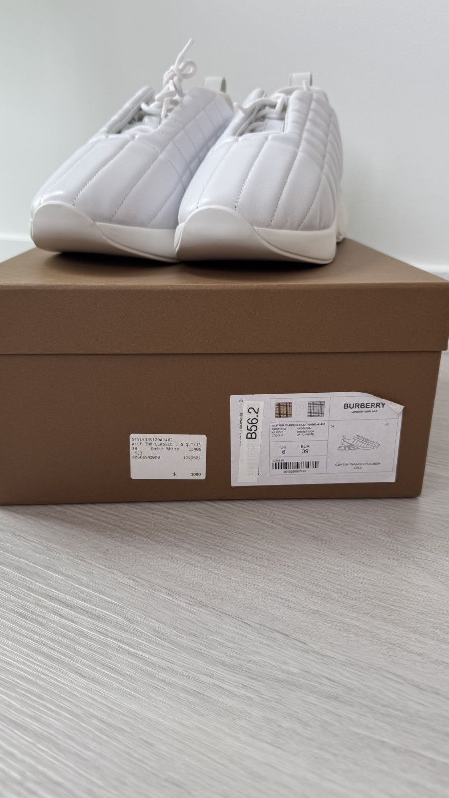 Burberry New Burberry White Quilted Sneakers Size US 9 / IT 39 - 2 Thumbnail