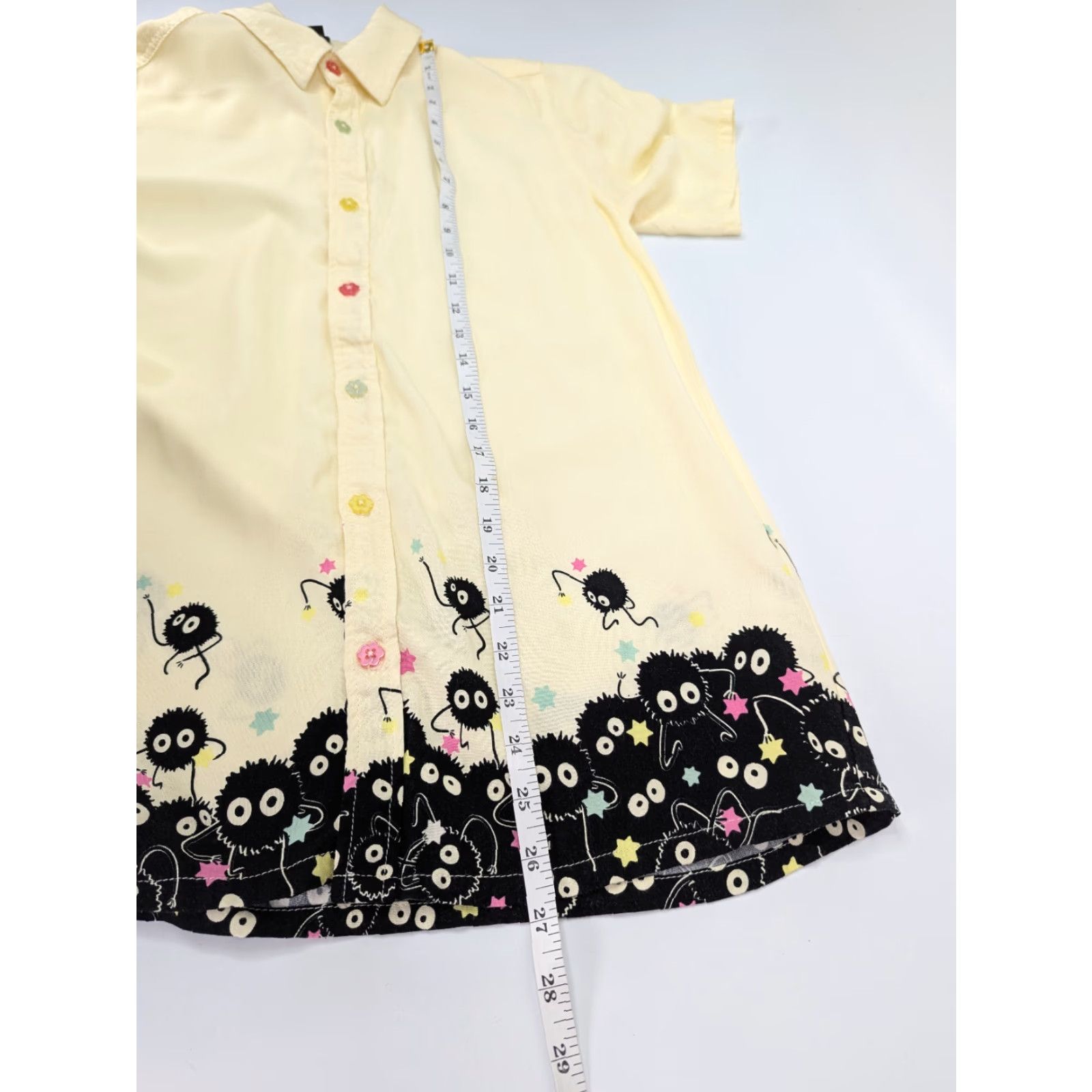 Vintage Spirited Away Dust Mites Soot Sprites Her Universe Button-Up Shirt Women S Beige Size S Size S / US 4 / IT 40 - 5 Thumbnail
