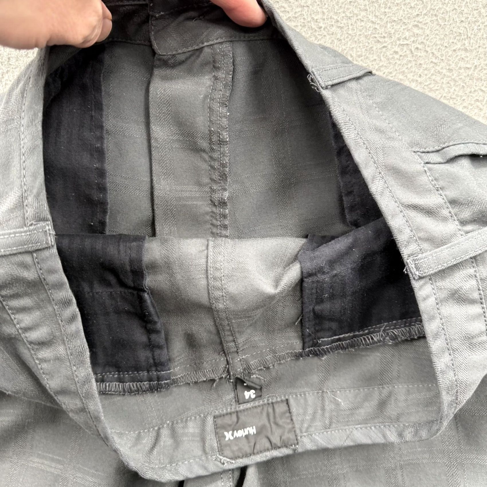 Hurley Hurley Shorts Mens 34 Gray Chino Polyester Inseam 10 in Casual Golf Summer Beach Plaid Logo Pockets Size US 34 / EU 50 - 8 Thumbnail