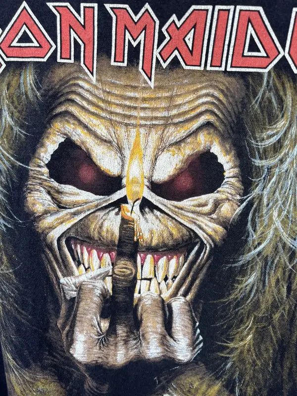 Band Tees Vintage Iron maiden T-shirt Eddie middle finger Size US L / EU 52-54 / 3 - 5 Thumbnail