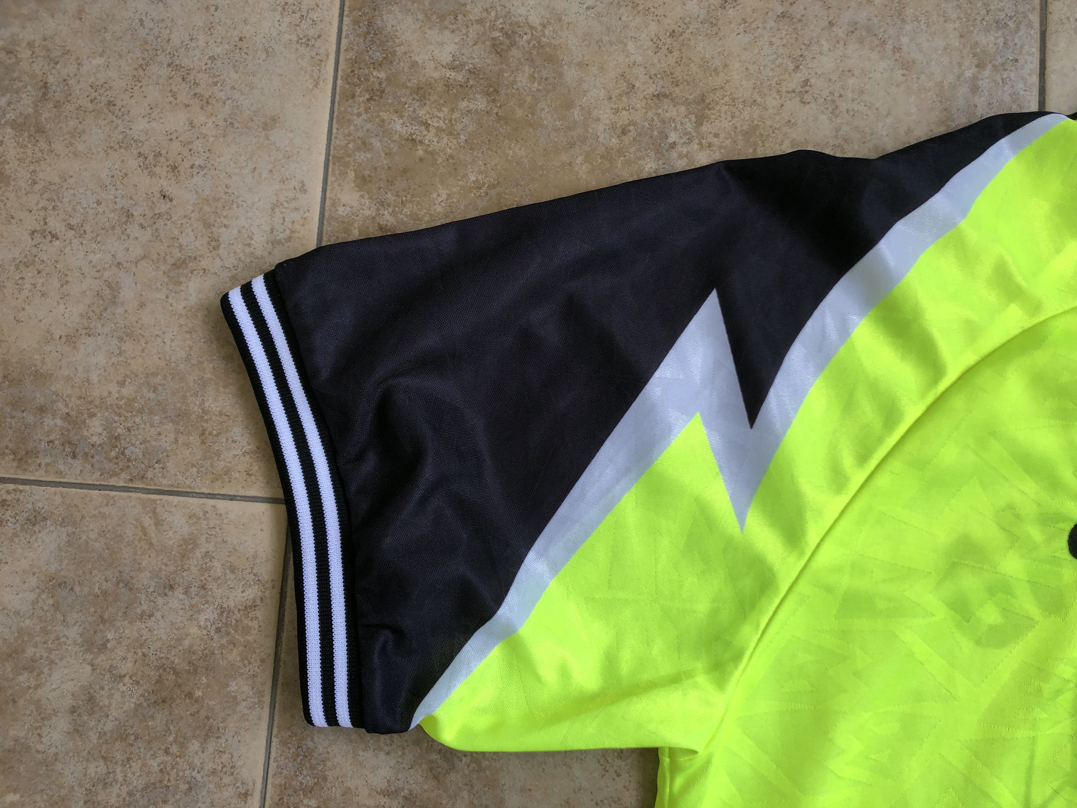 Nike Borussia Dortmund Home Football Shirt 1995-1996 #18 Ricken Size US L / EU 52-54 / 3 - 5 Thumbnail