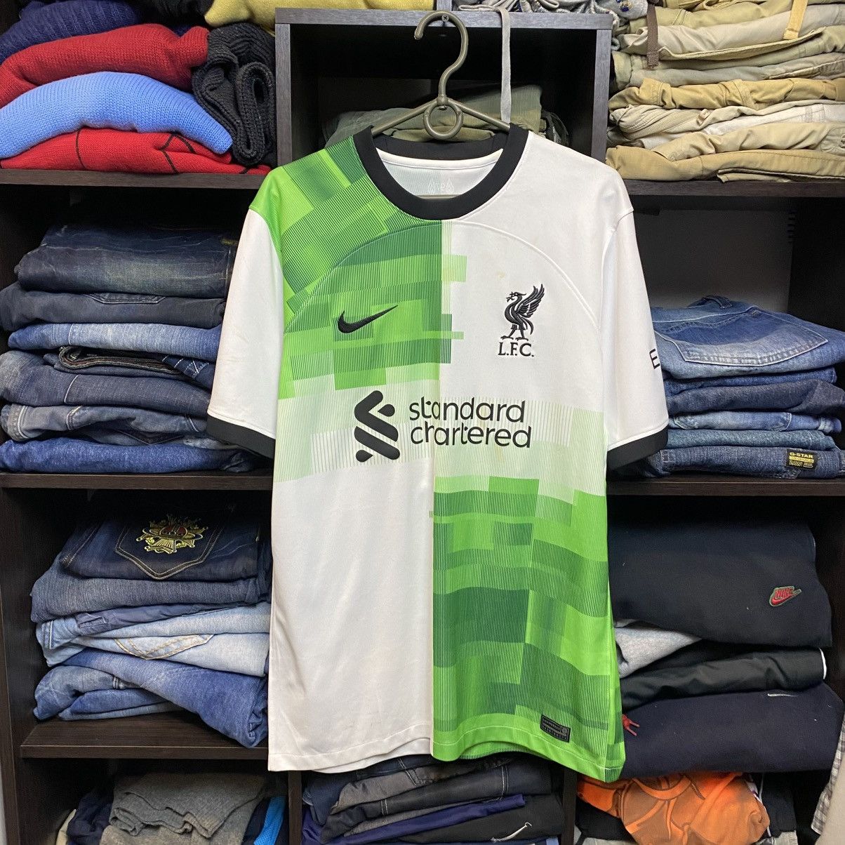 Nike Mens Nike FC Liverpool 2019 soccer jersey size M Size US M / EU 48-50 / 2 - 1 Thumbnail