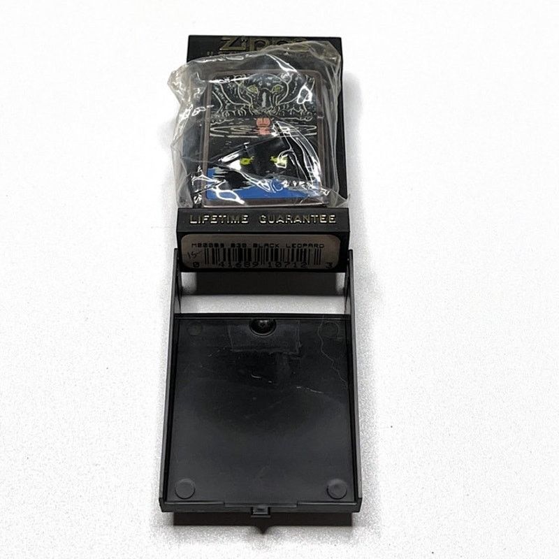 Zippo Vintage Zippo – Black Leopard Barrett Smythe – 1995 NIB Size ONE SIZE - 4 Thumbnail