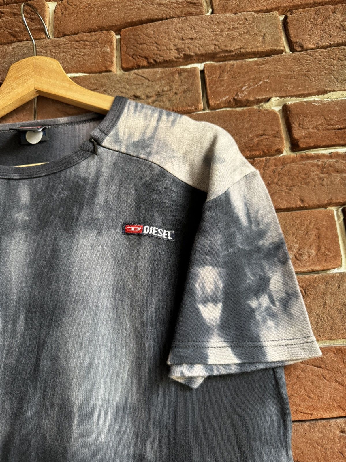 Diesel Vintage Diesel T-Shirt Big Logo Blue Y2k Hype Designer Size US S / EU 44-46 / 1 - 3 Thumbnail