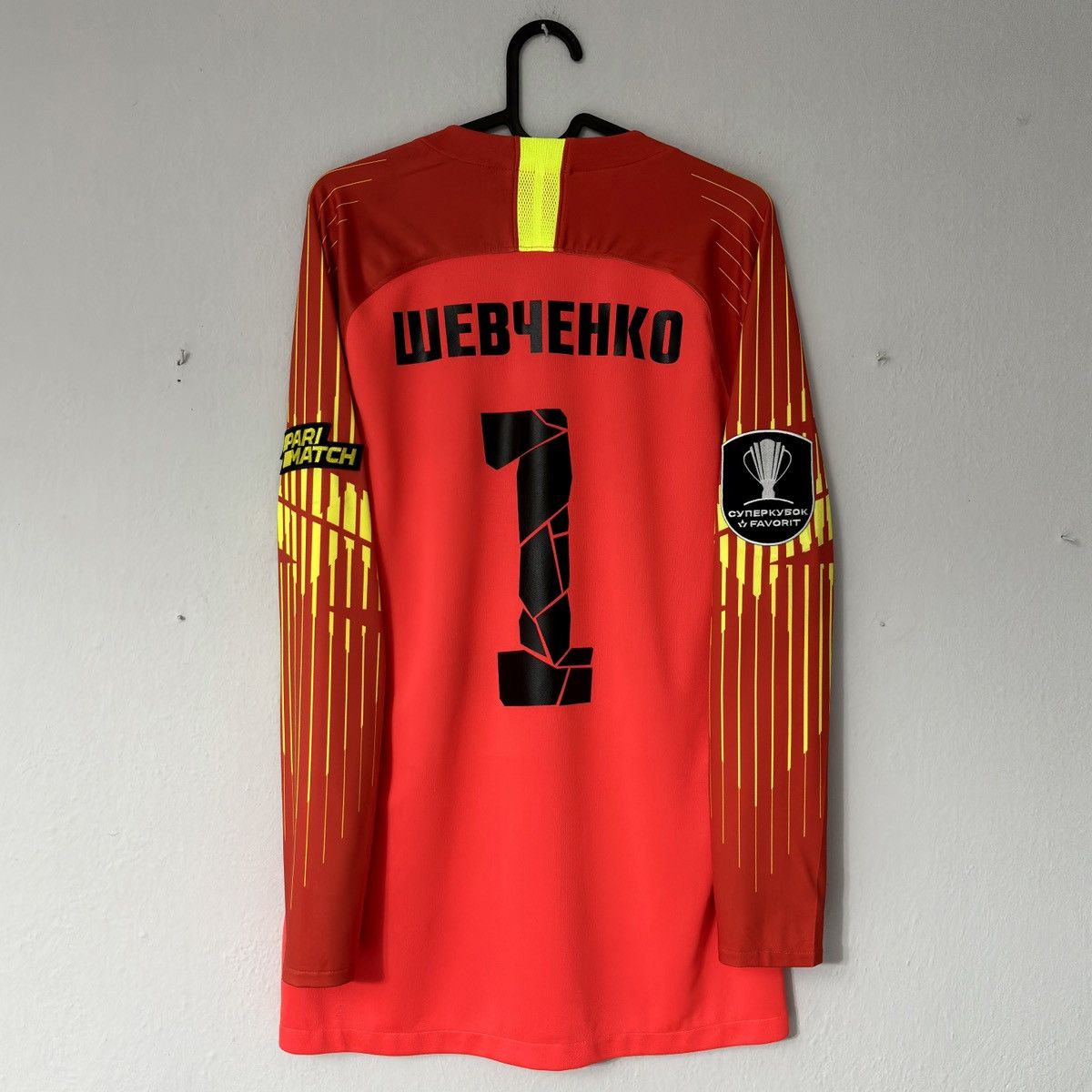 Nike 2018 2019 Shakhtar Donetsk Player Issue Nike Soccer Jersey Size US L / EU 52-54 / 3 - 10 Thumbnail