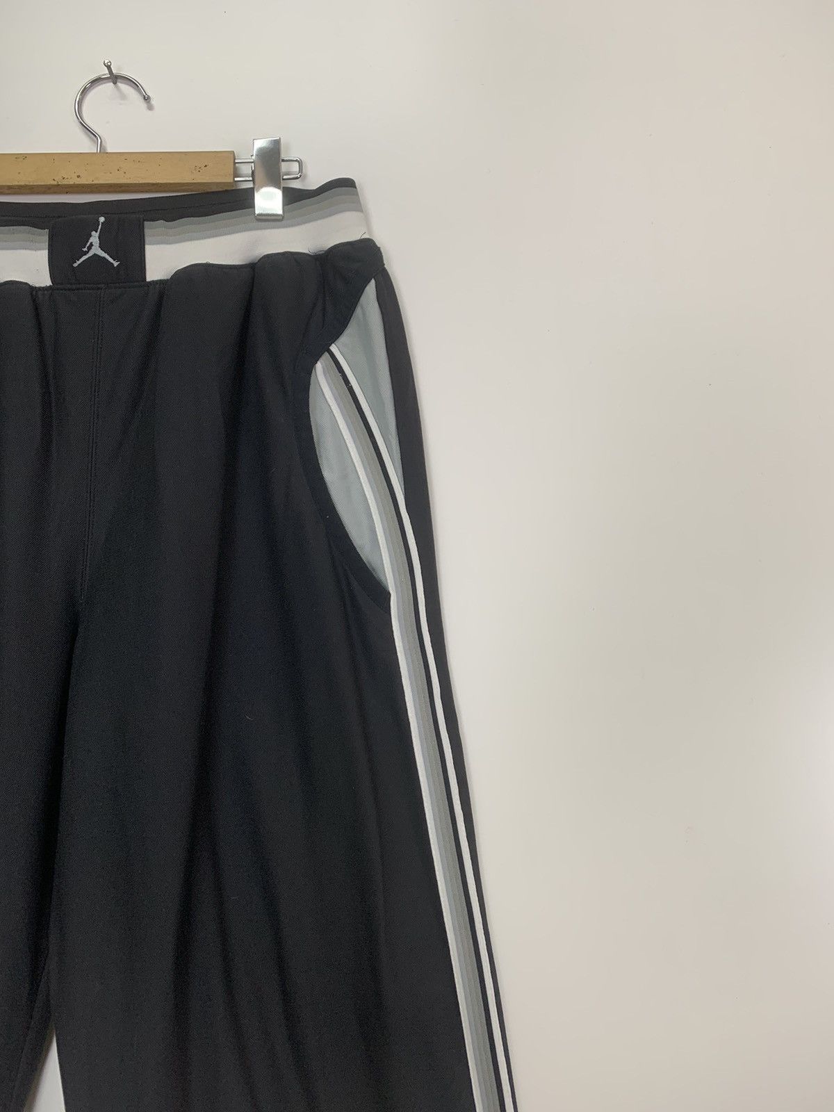 Jordan Brand Jordan track Pant Size US 28 / EU 44 - 3 Thumbnail