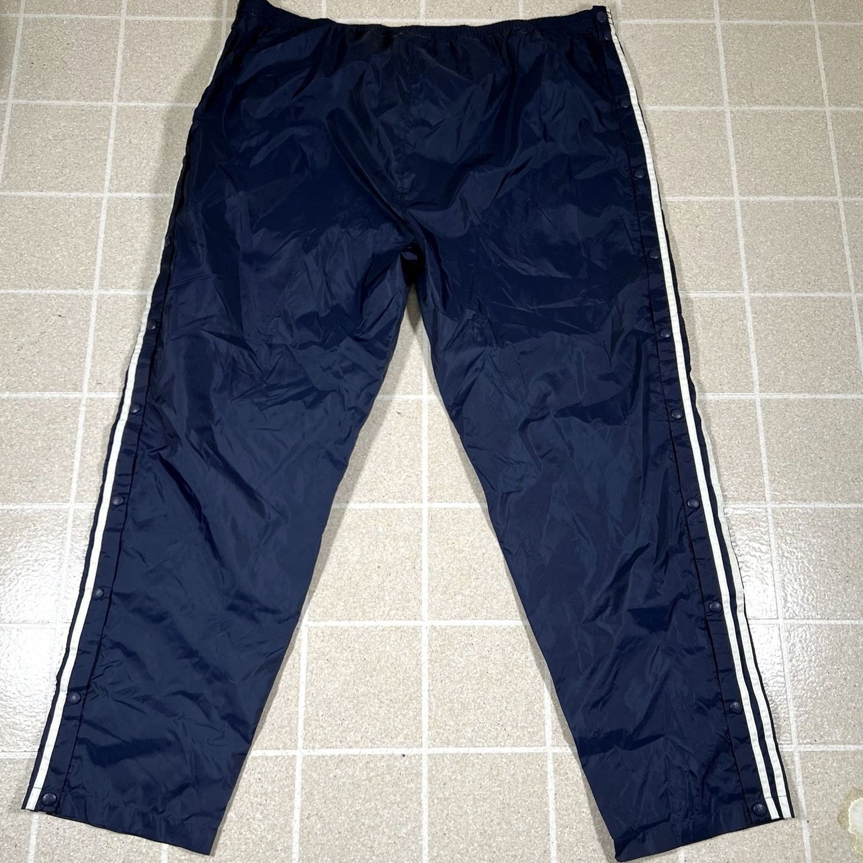 Adidas VINTAGE Adidas Windbreaker Track Pants Men's 2XL Warm-Up Blue Navy Lined Track Pants 2XL Mens Navy Blue Lined Wide Leg Snap Button 1990s 2000s Size US 39 - 5 Thumbnail