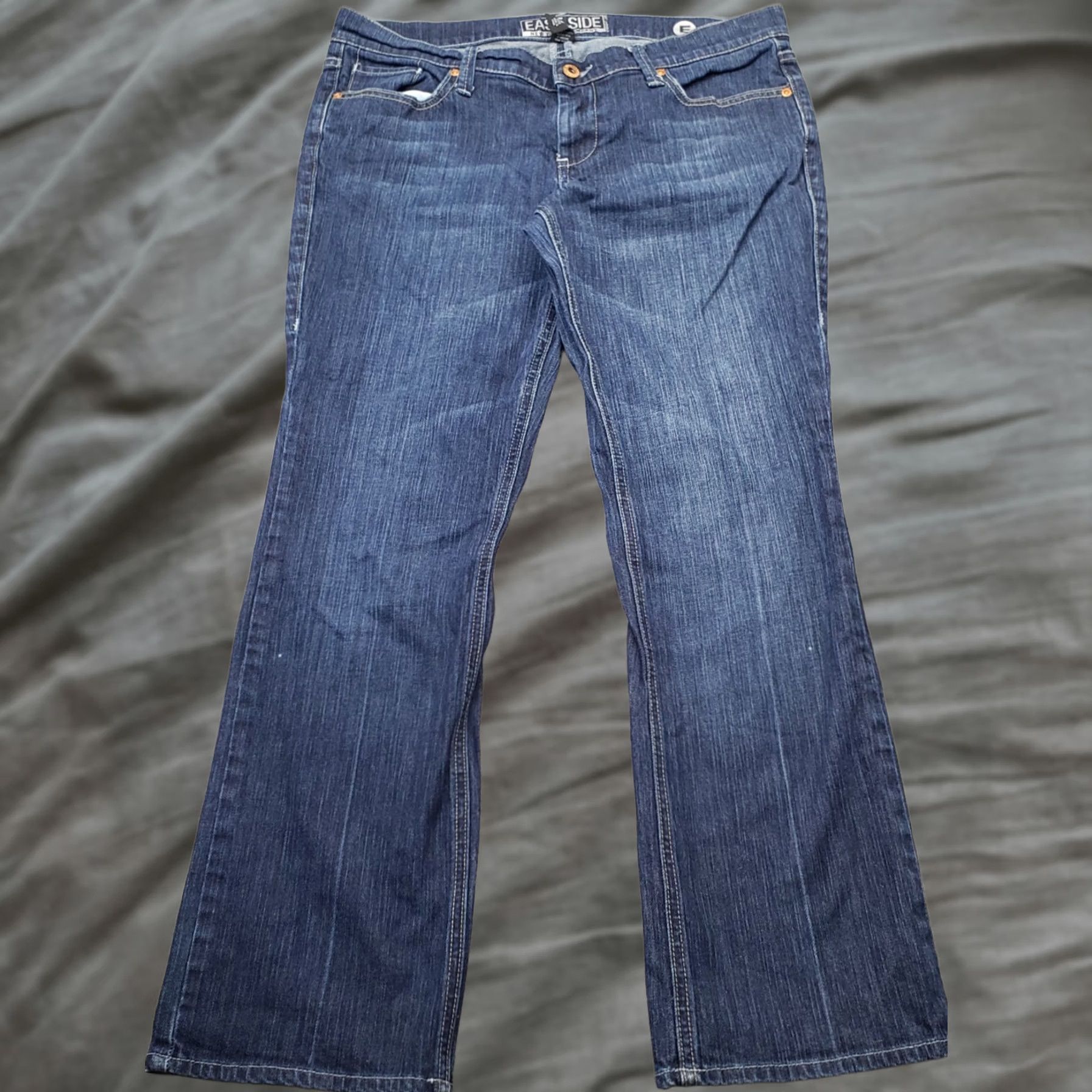 Vintage New York & Company Jeans Womens 14P Petite Blue Denim Straight Stretch Whiskered 5-Pocket Design Regular Waist 28.5 Inseam 38" Outseam Size 36" / US 14 / IT 50 - 1 Thumbnail