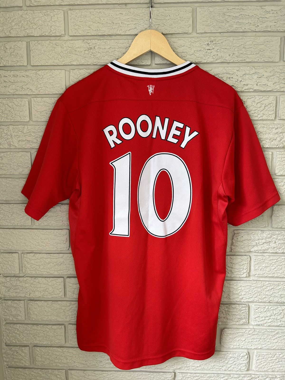 Vintage Vintage Manchester United Rooney Soccer Jersey Size US L / EU 52-54 / 3 - 4 Thumbnail