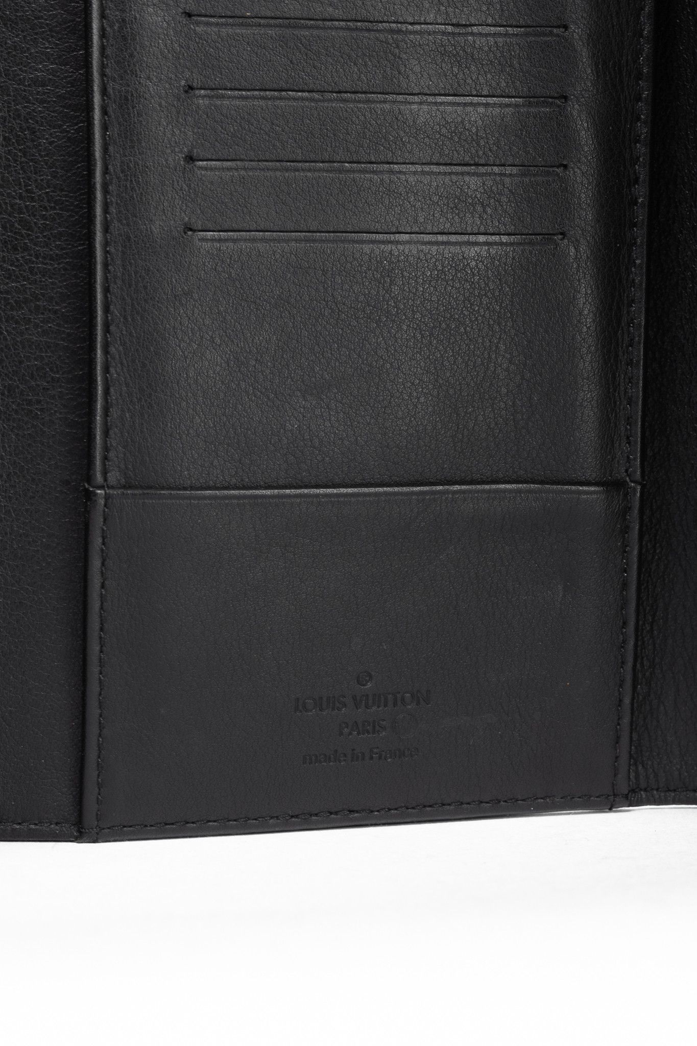 Louis Vuitton Louis Vuitton Amelia Black Mahina Perforated Leather Wallet Size ONE SIZE - 8 Thumbnail