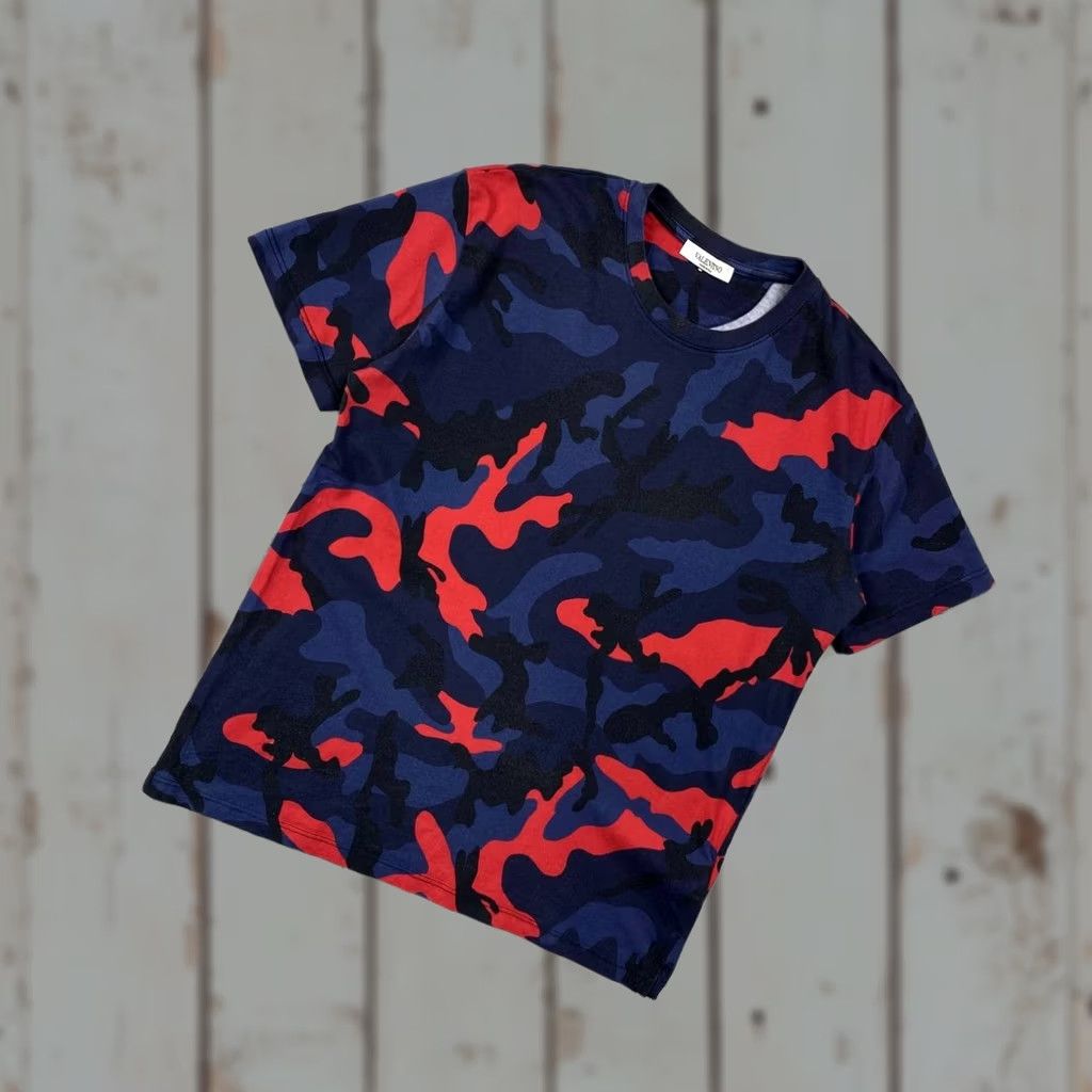 Valentino Valentino Camouflage T-Shirt Men M Size Multicolor Cotton Crew Neck Short Sleeve Logo 2020-2029 Regular All Seasons Spring Shirt Mens Size US M / EU 48-50 / 2 - 1 Thumbnail