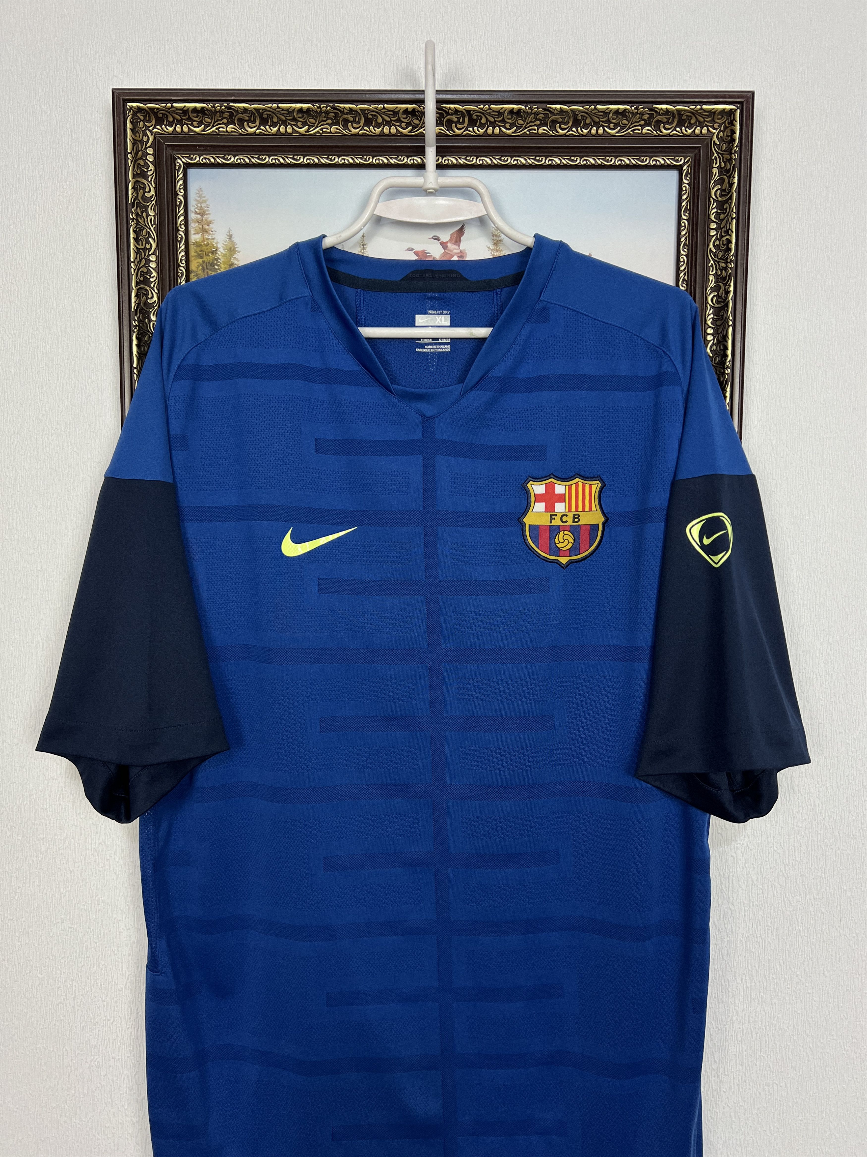 Nike Vintage FC Barcelona Football Shirt Soccer Jersey Trikot Size US XL / EU 56 / 4 - 2 Thumbnail