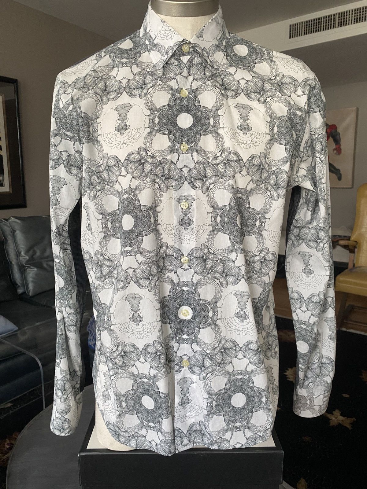 Christian Lacroix Christian Lacroix Homme Blk & Wht 2008 Shirt Size US M / EU 48-50 / 2 - 1 Thumbnail