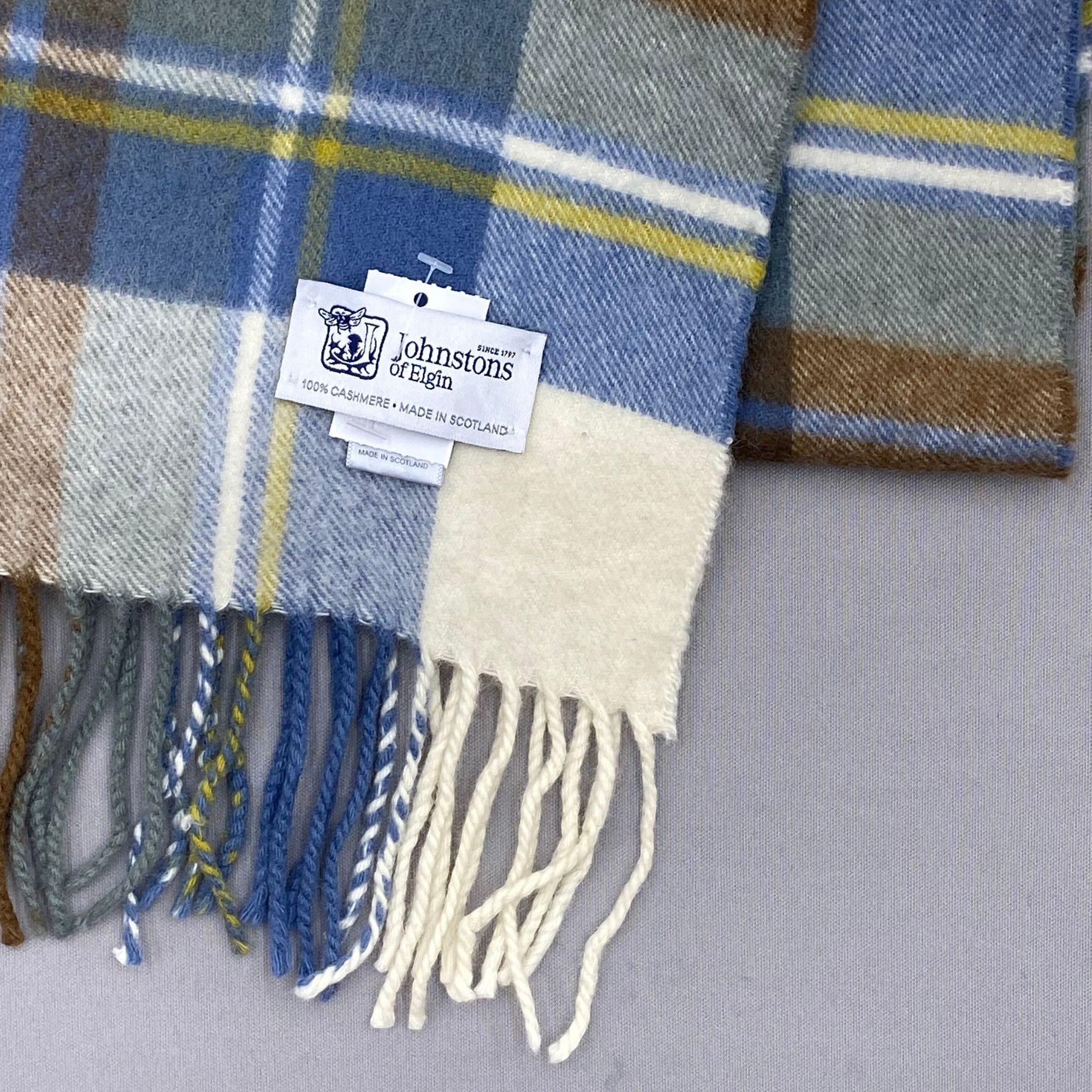 Johnstons Of Elgin Vintage Johnstons of Elgin Scarf Muffler Wool Plaid Scarves Size ONE SIZE - 4 Thumbnail