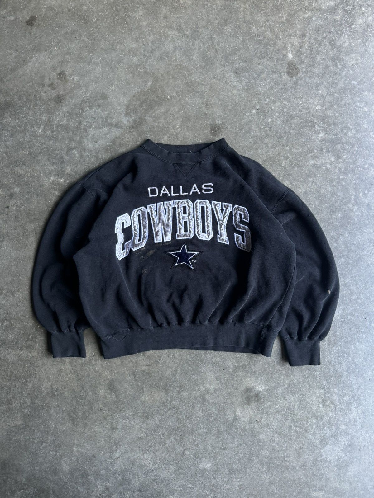 Logo 7 Vintage Dallas Cowboys Embroidered Spell Out Crewneck Size US XL / EU 56 / 4 - 1 Thumbnail