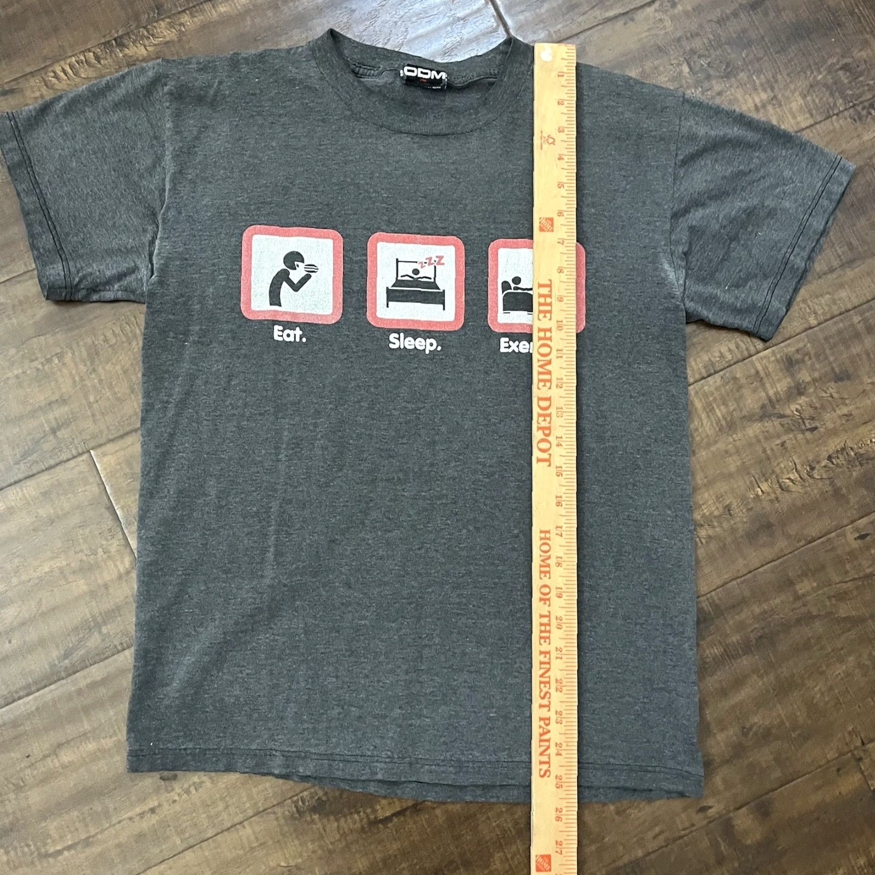 Vintage VINTAGE ODM Funny Eat Slip T-Shirt Men M Gray Cotton Short Sleeve Crew Neck Graphic Print Skate 2000s Size US M / EU 48-50 / 2 - 3 Thumbnail