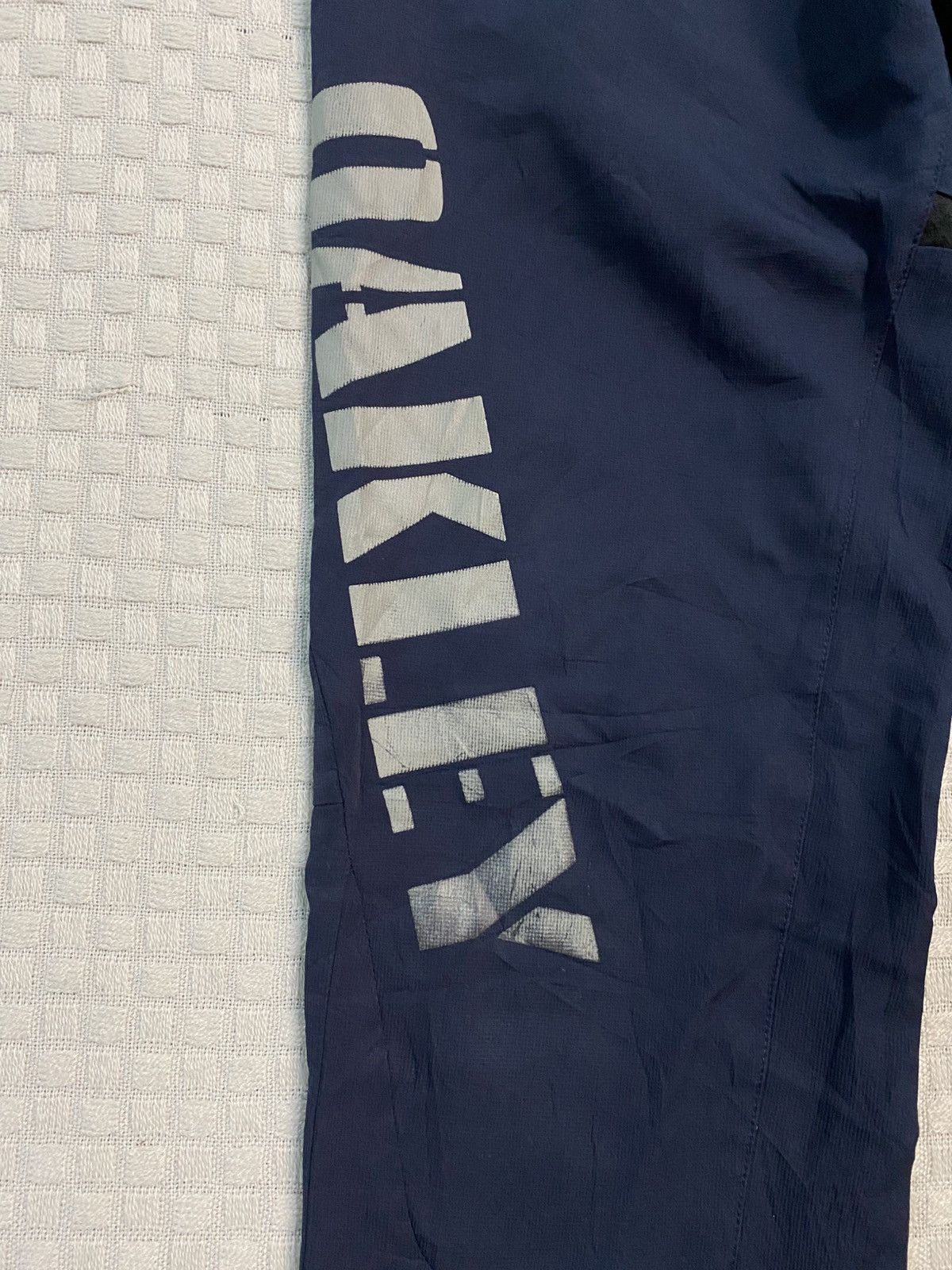 Oakley × Vetements 💥 VINTAGE OAKLEY 90S NYLON TRACK PANTS Y2K Size US 26 / EU 42 - 9 Thumbnail