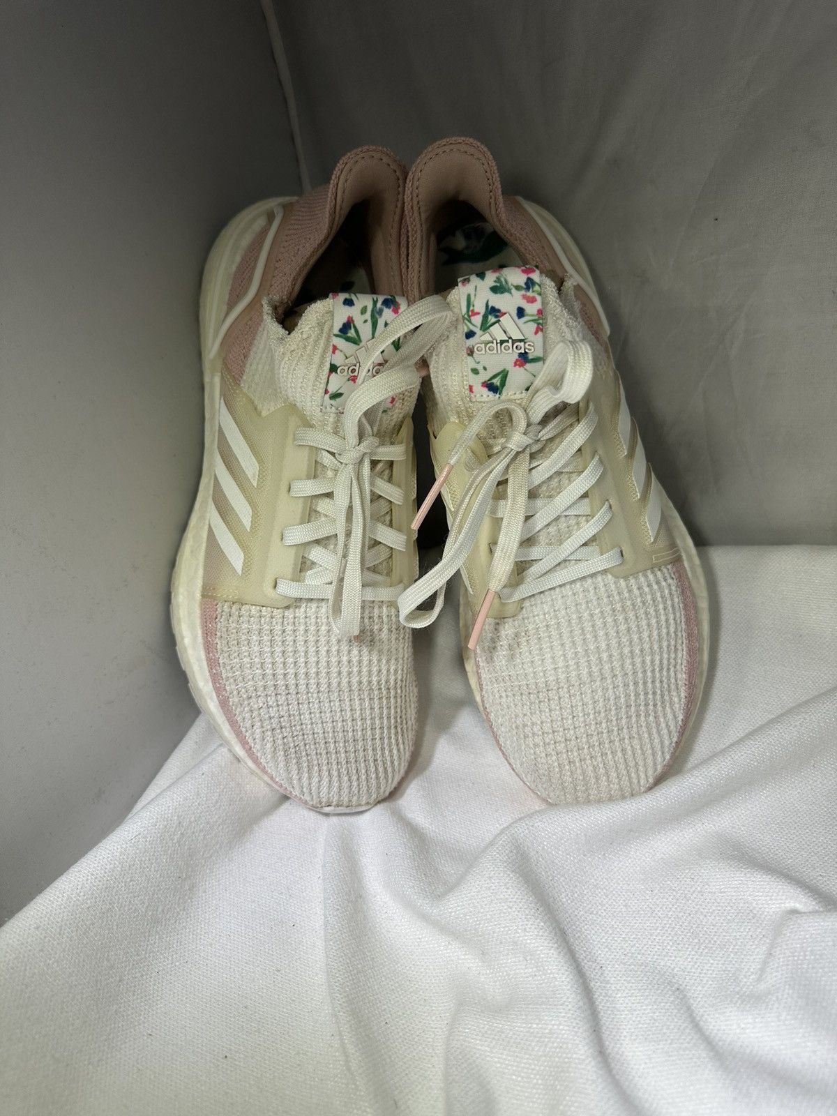 Adidas Adidas Women's 6.5 Ultrabost 19 White Pink Spirit Size US 6.5 / IT 36.5 - 6 Thumbnail