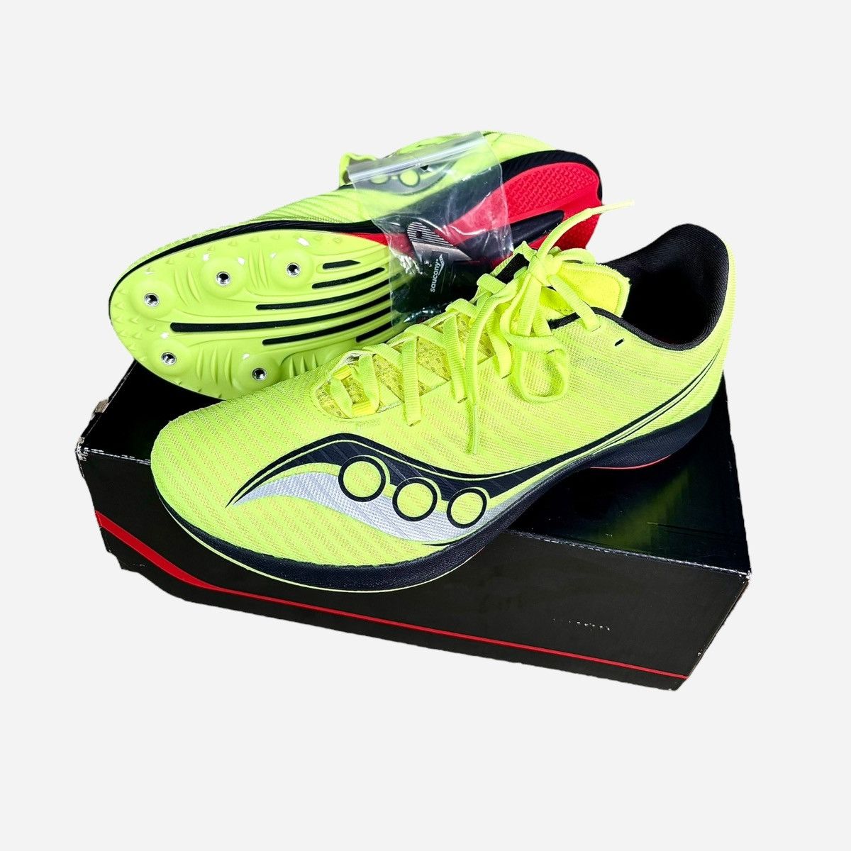 Saucony Saucony Men’s Velocity MP Green Red Running Shoes Sz 10 Size US 10 / EU 43 - 2 Thumbnail