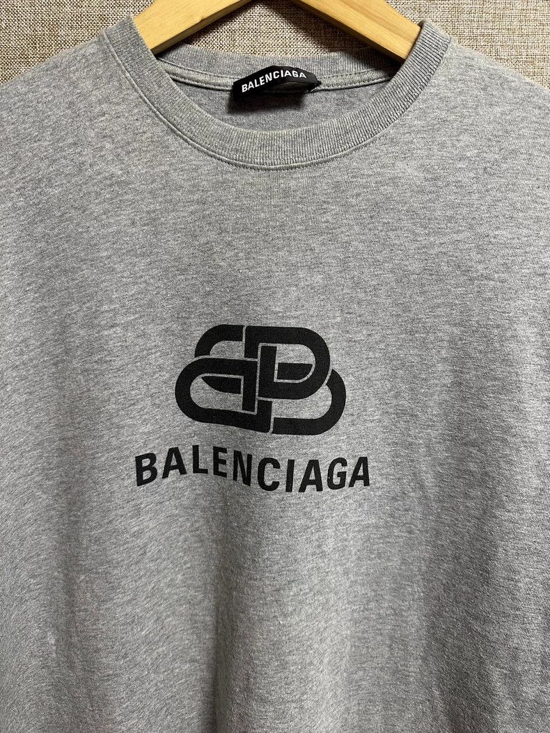 Balenciaga Balenciaga Lock and Key Logo Short Sleeve T-Shirt Size US XXS / EU 40 - 2 Thumbnail