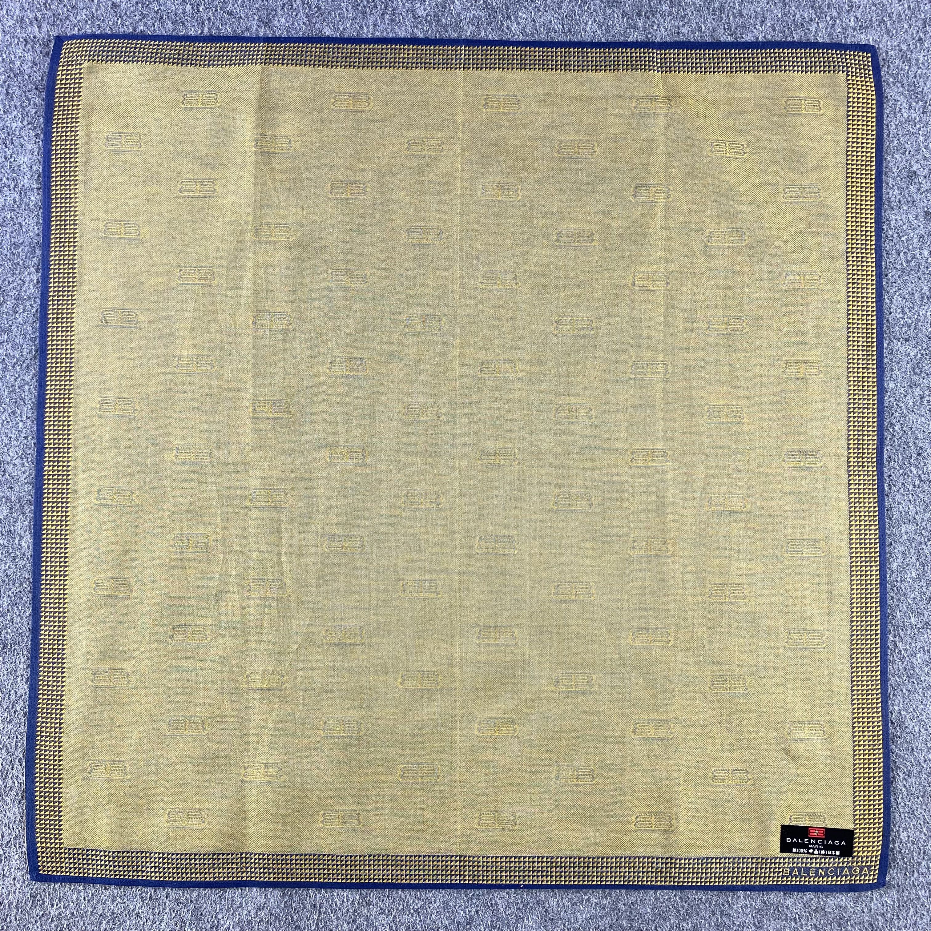 Vintage Balenciaga Handkerchief/Neckerchief/Bandana HC606 Size ONE SIZE - 1 Thumbnail