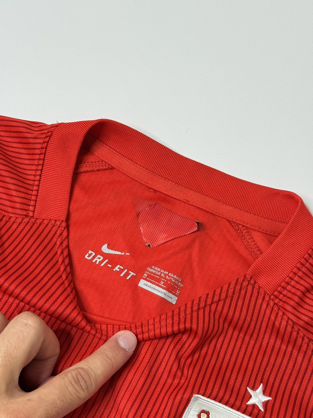 Nike Red England Jersey 2014/2015 away blokecore swag y2k drip Size US M / EU 48-50 / 2 - 3 Thumbnail