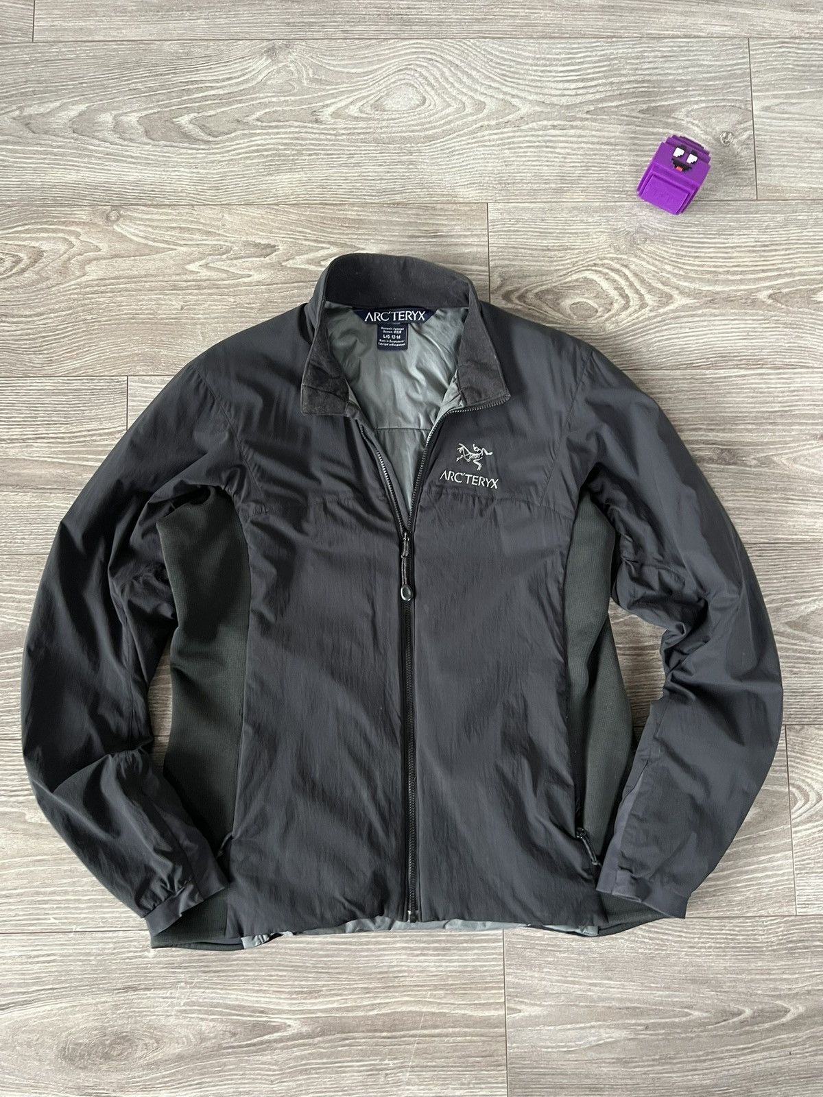 Arc'teryx ‼️Vintage Arcteryx Atom LT Reflection Logo Gorpcore Jacket‼️ Size L / US 10 / IT 46 - 1 Thumbnail