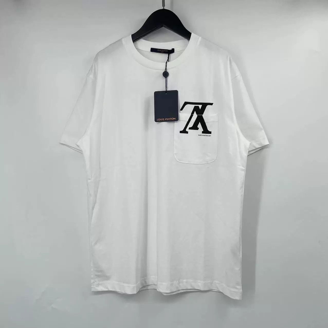 Louis Vuitton Louis Vuitton T-Shirt S Men Size US S / EU 44-46 / 1 - 1 Thumbnail