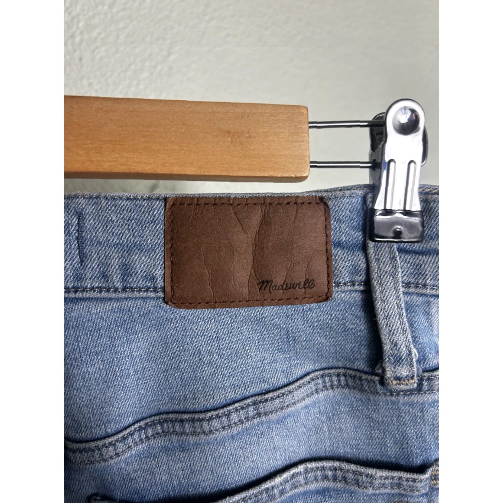 Madewell Madewell Womens Jeans Light Wash Vintage 24x27 Raw Hem Straight 24 25in Blue Size 42" / US 20 - 7 Thumbnail