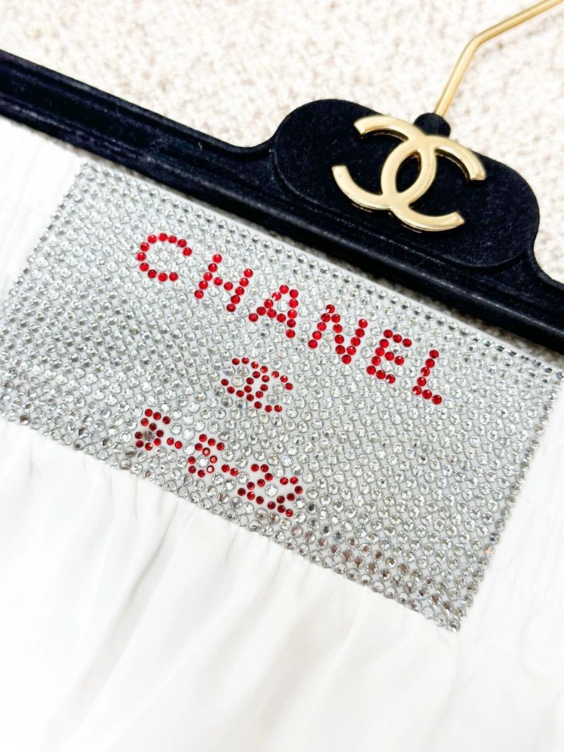 Chanel Chanel Rhinestone letter logo shorts Size 24" / US 00 / IT 34 - 4 Thumbnail