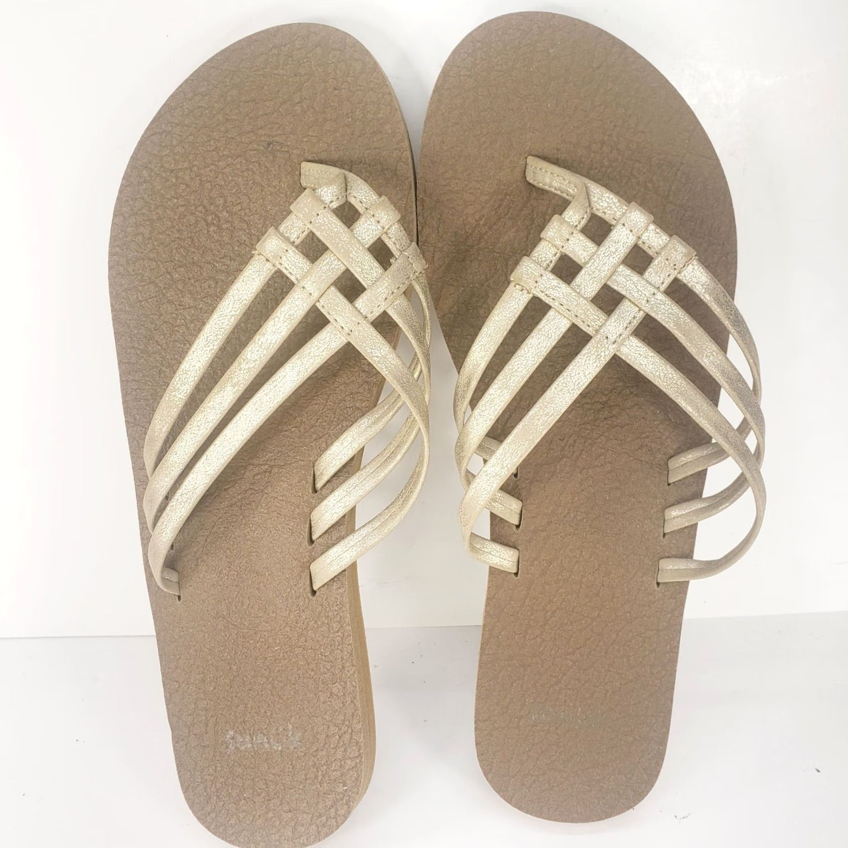 Sanuk Sanuk Yoga Salty Metallic Flip Flops Sandals Champagne Gold 10 Womens Shoes Sanuk Yoga Salty Metal Flip Flops Champagne Gold 10 Womens Size US 10 / IT 40 - 6 Thumbnail