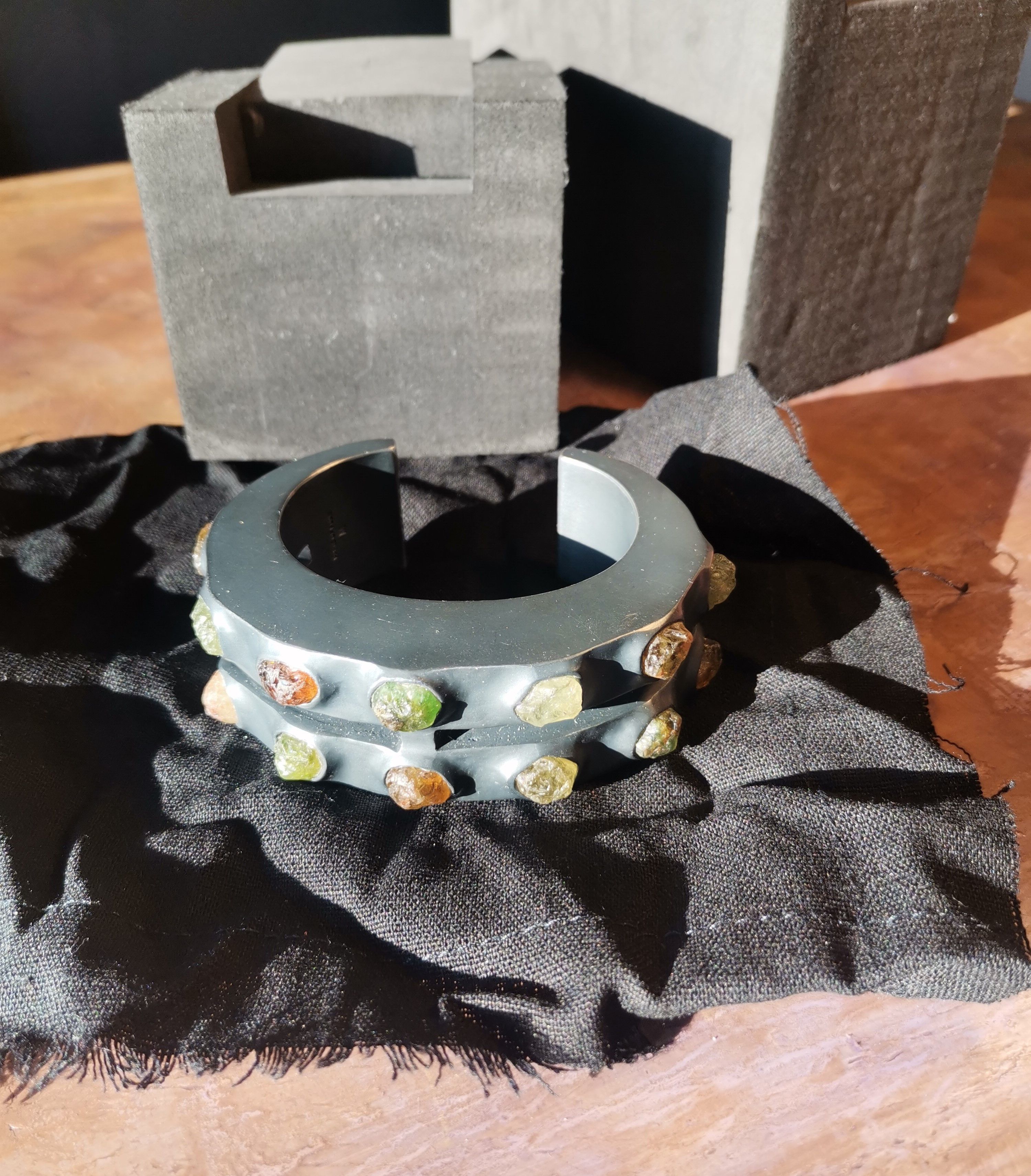 Parts Of Four Crescent Crevice Bracelet (Terrestrial Surfaced, Peridot) Size ONE SIZE - 10 Thumbnail