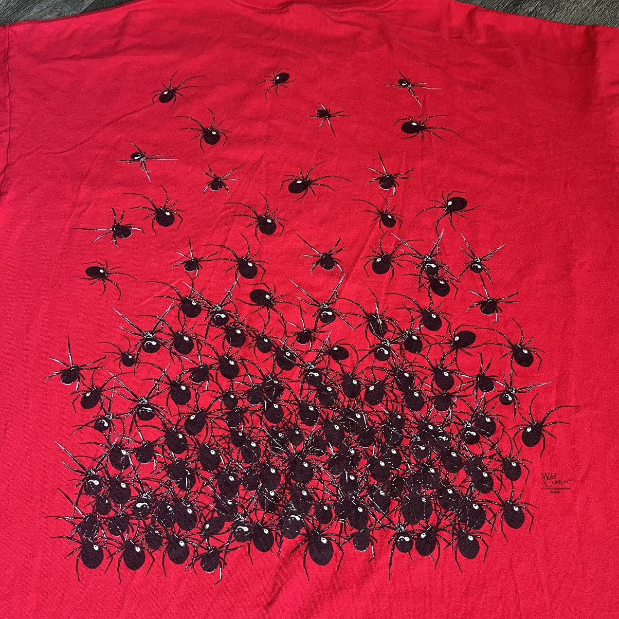 Vintage Vintage 2000s Spider Black Widow All Over Print Graphic Tee Size US XXL / EU 58 / 5 - 4 Thumbnail