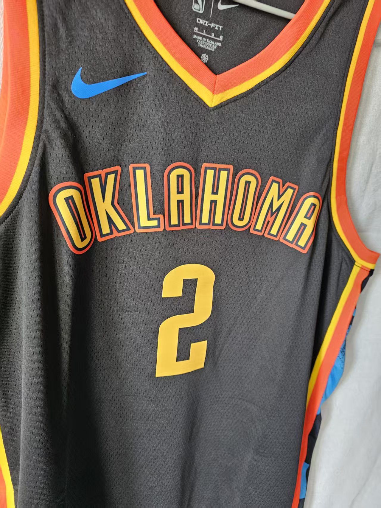 NBA Oklahoma City Thunder #2 Shai Gilgeous-Alexander Jersey Size US L / EU 52-54 / 3 - 2 Thumbnail